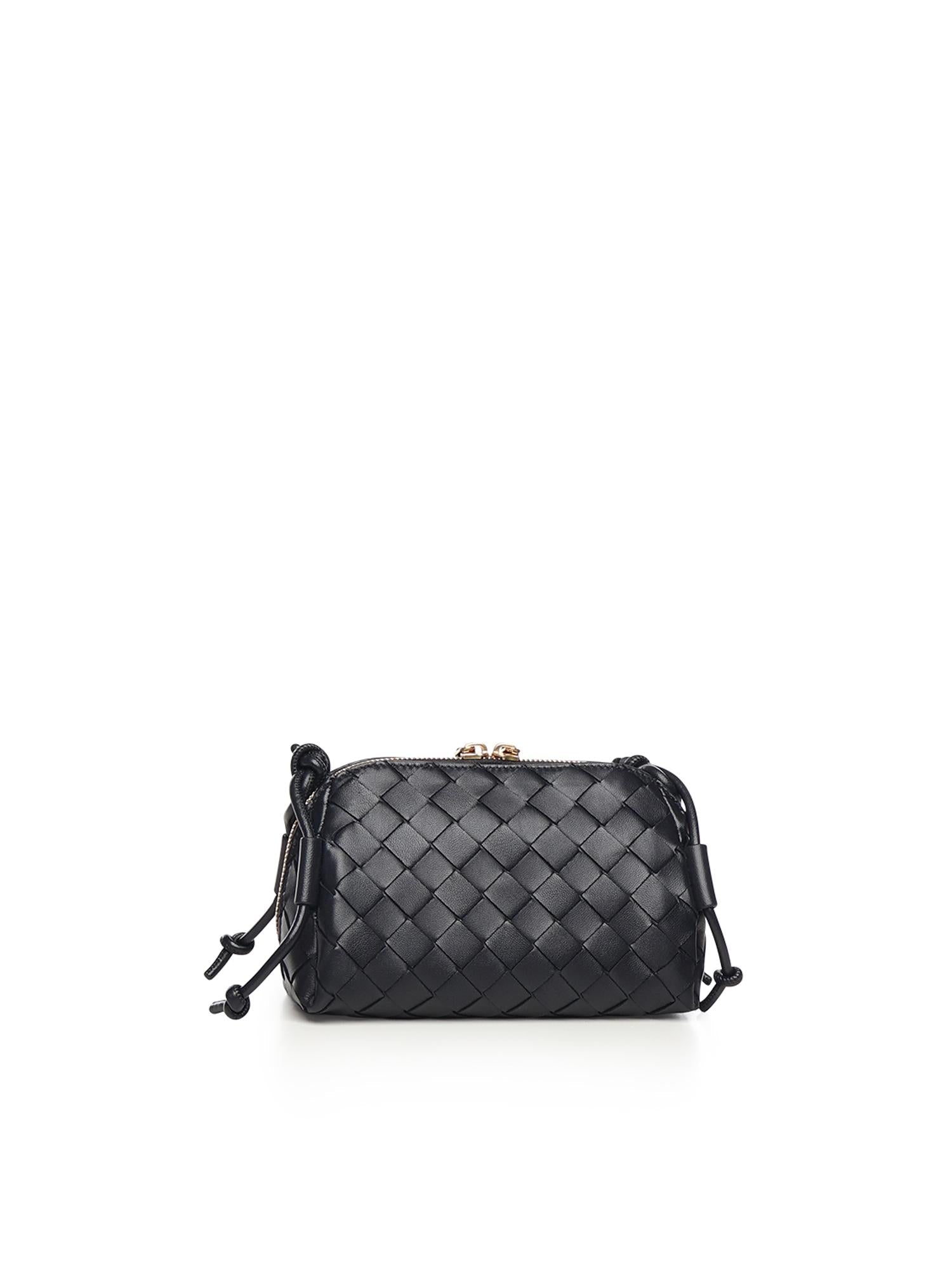 Оригінальна Pochette Concert Bottega veneta – детальний вид