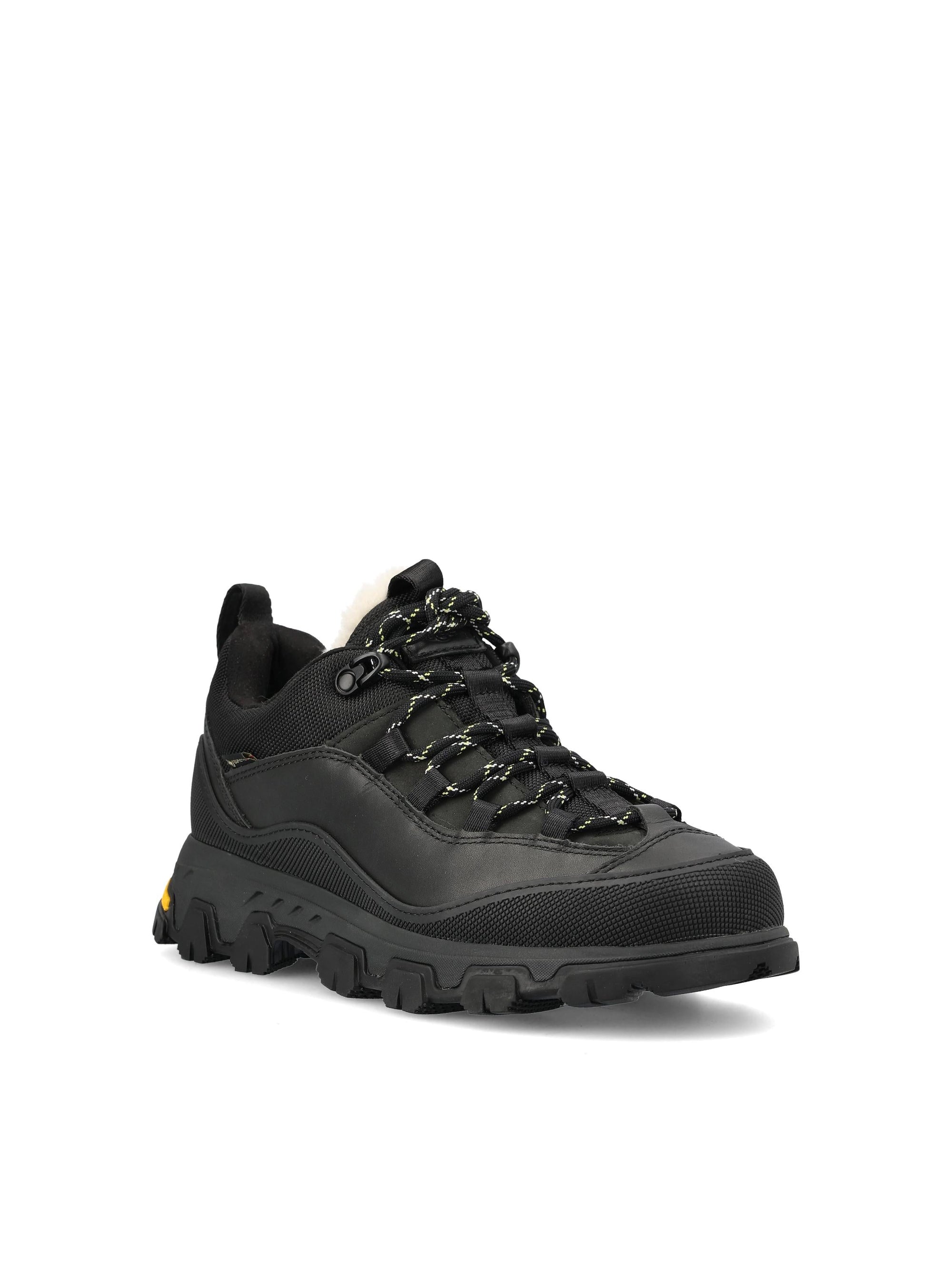 Оригінальна Metrotrek Hiker Sneakers Ugg – вид ззаду