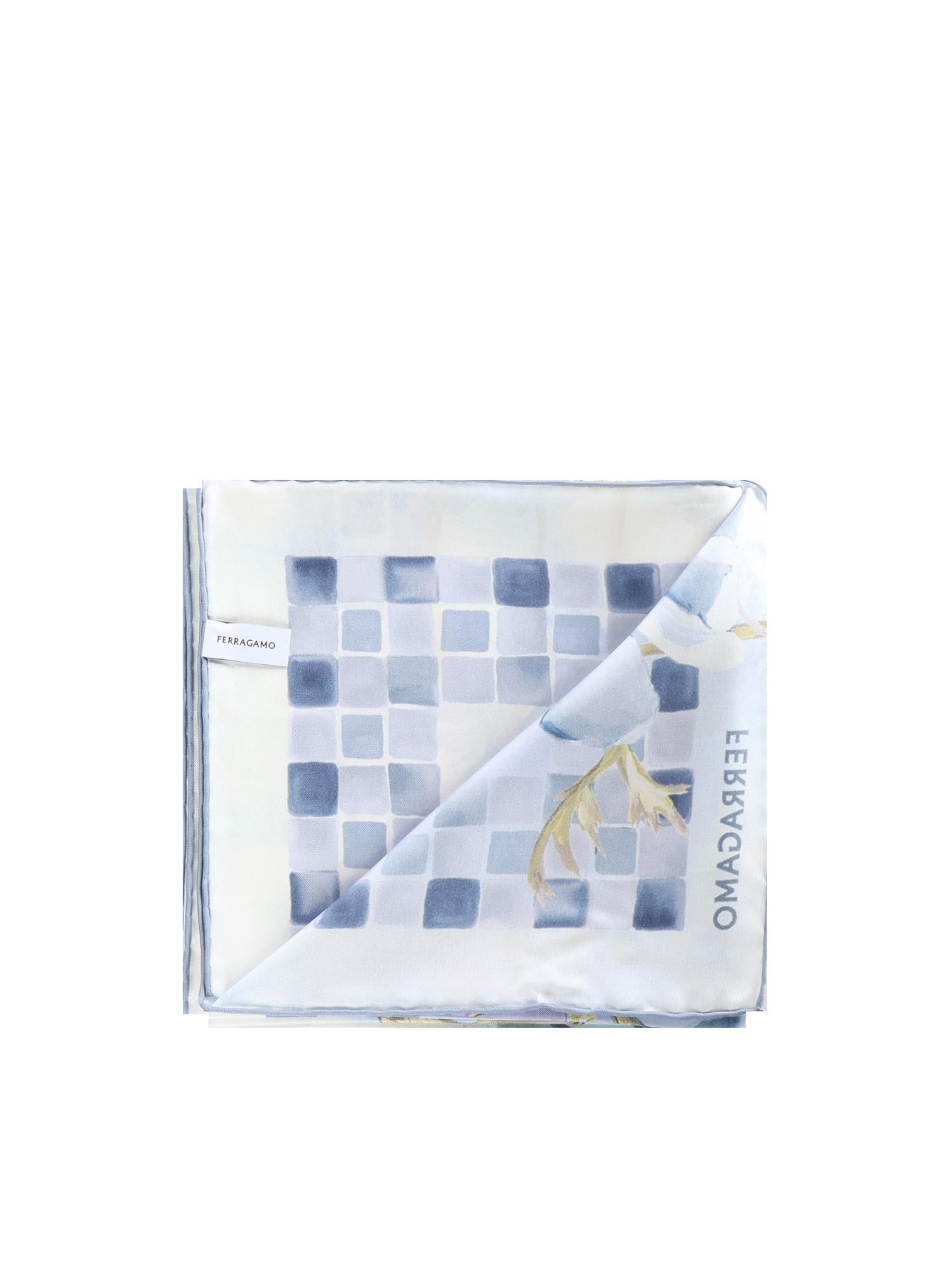 Foulard In Seta Con Stampa Salvatore ferragamo – Гарантія оригінальності – детальний вид