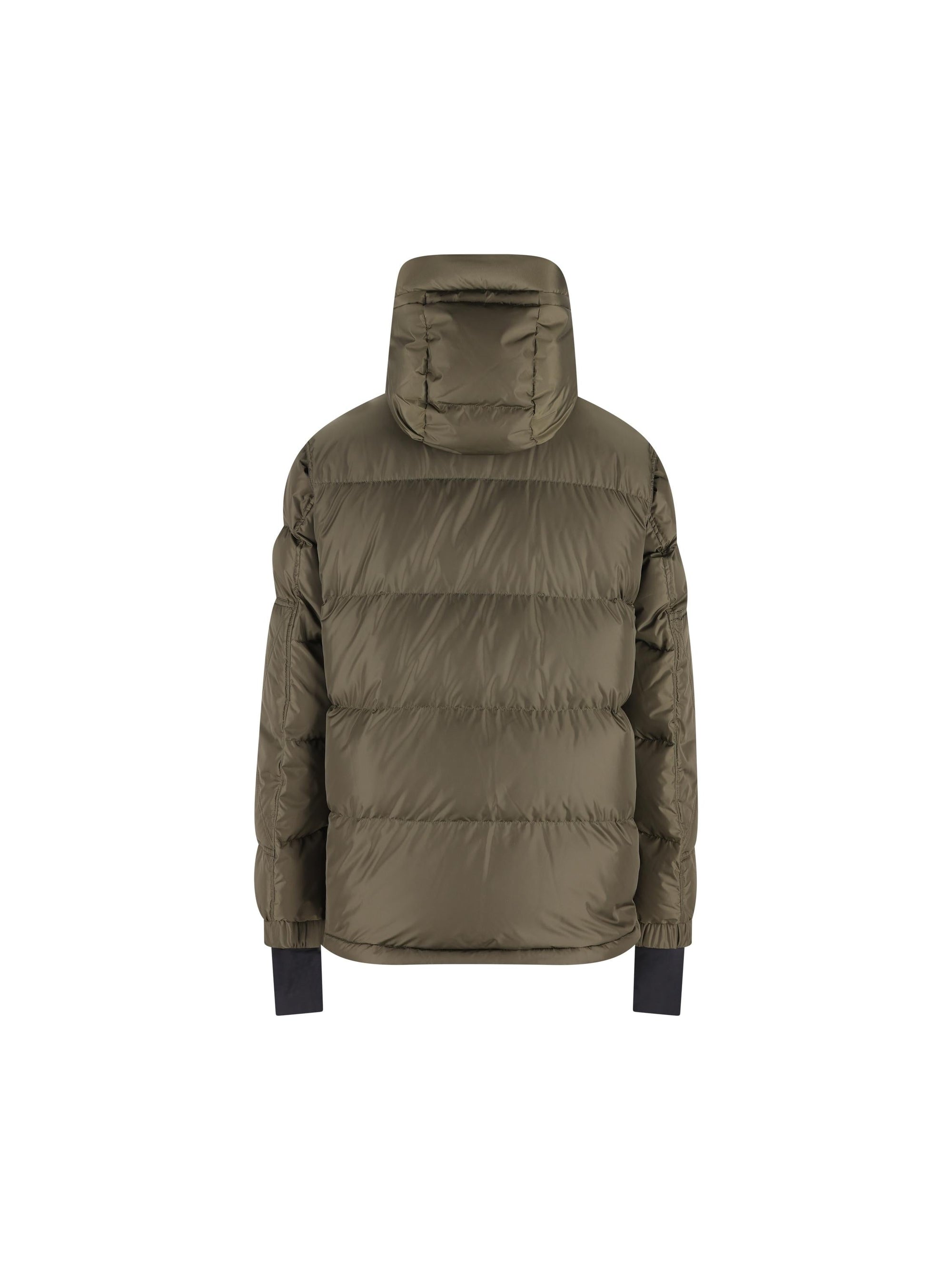 Оригінальна Down Jacket Moncler – вид ззаду