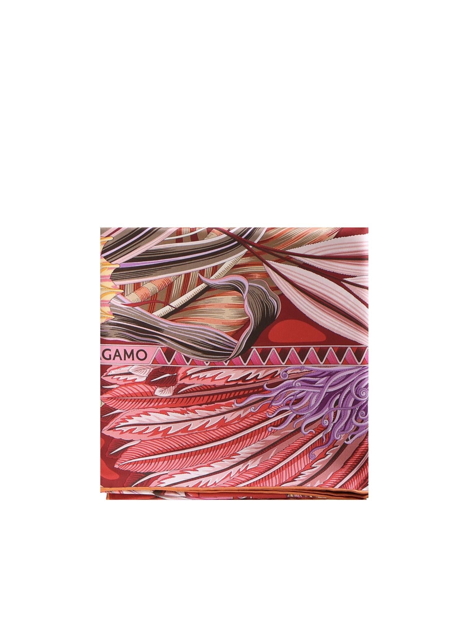 Foulard In Seta Con Stampa Salvatore ferragamo – Гарантія оригінальності – боковий вид