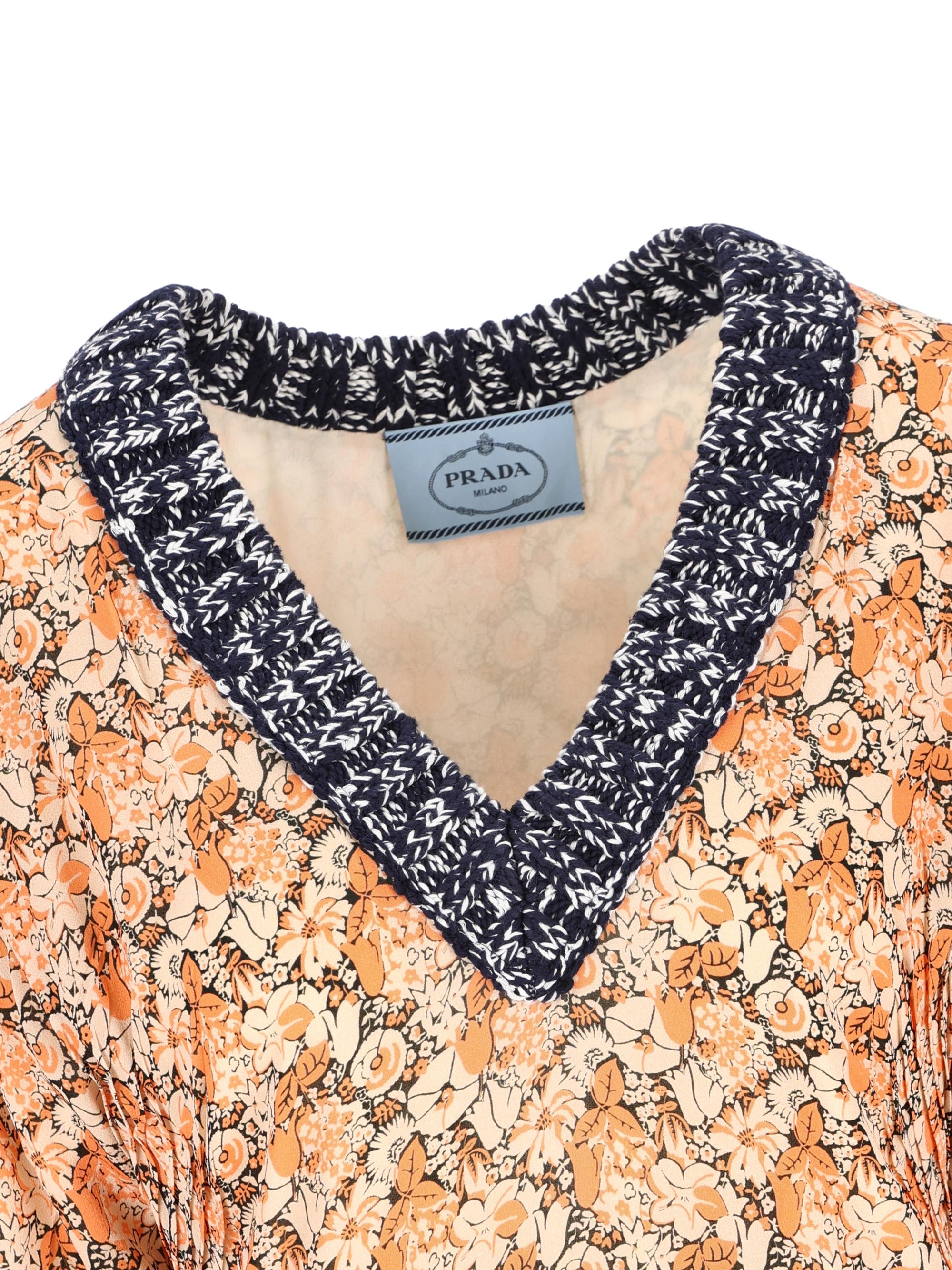 Оригінальна Silk Dress Prada – детальний вид