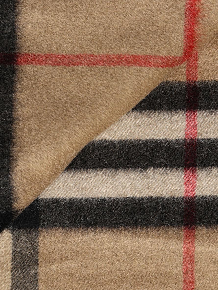 Sciarpa In Cashmere Burberry – Гарантія оригінальності – вид ззаду