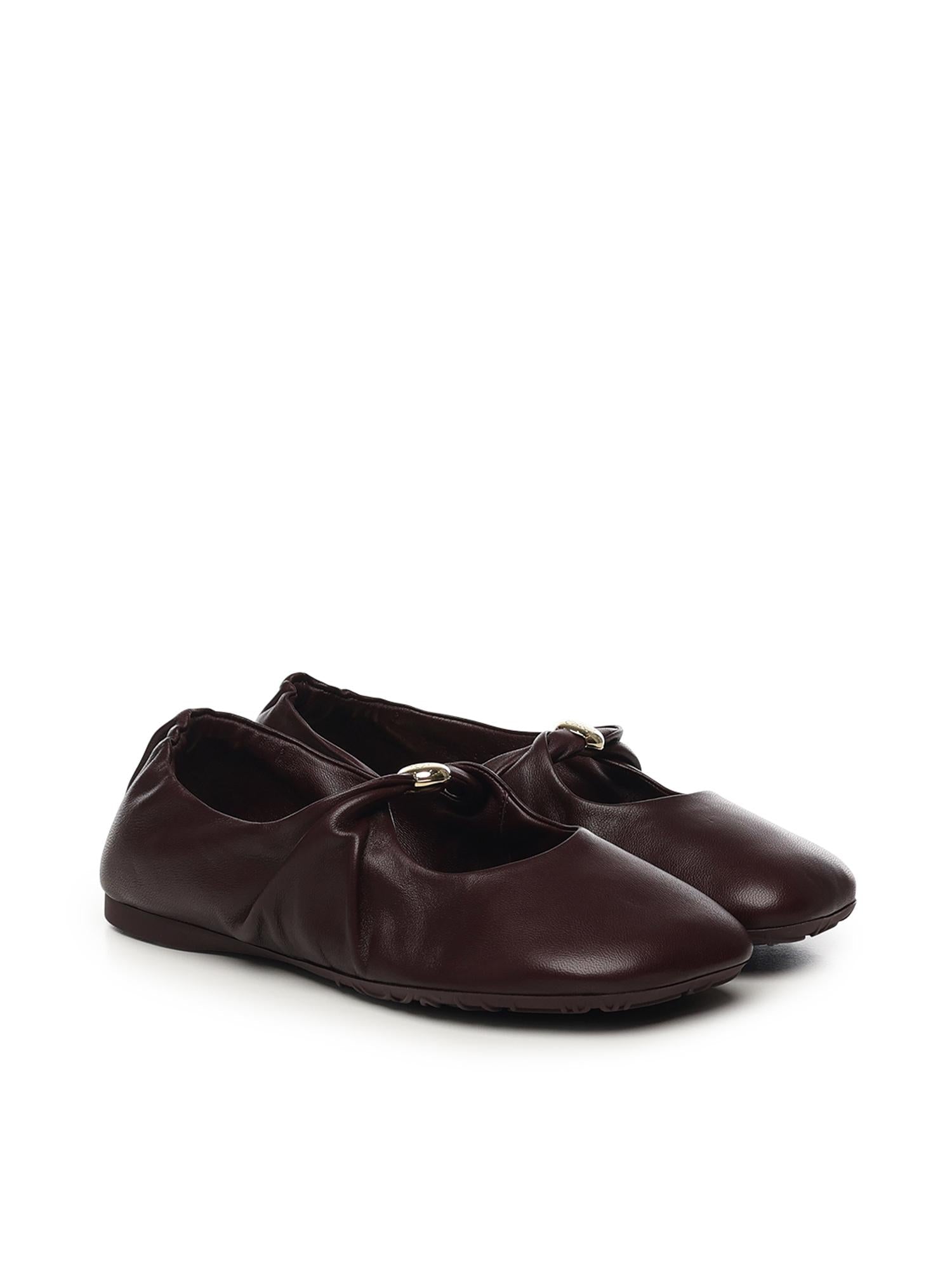 Оригінальна Ballerine Pebble In Nappa DI Agnello Loewe – вид ззаду