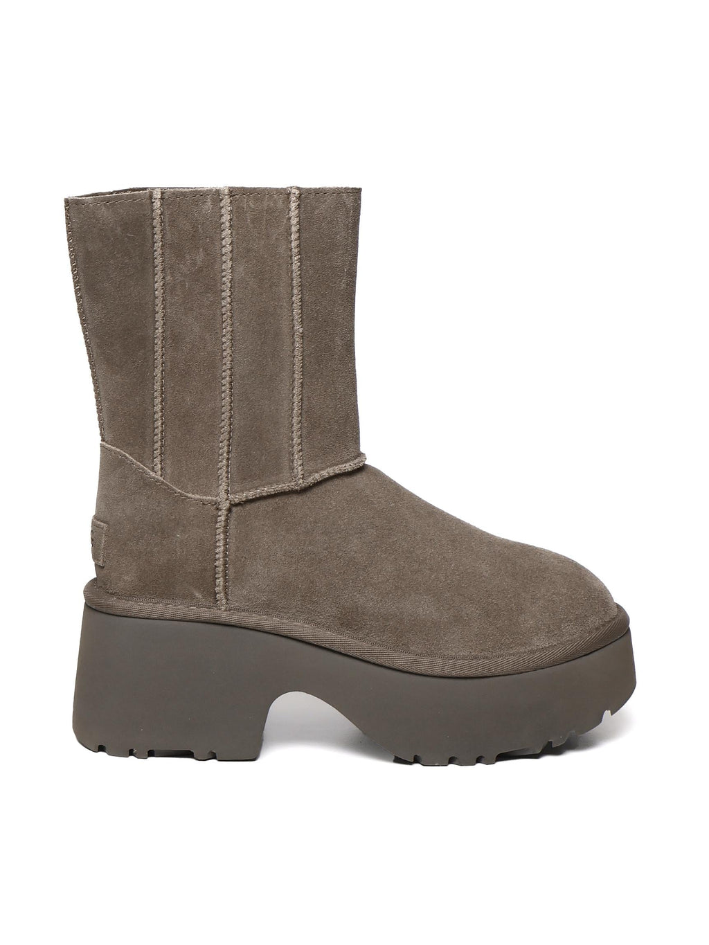 Оригінальна Twin Seam New Heights Boots In Suede Ugg – боковий вид