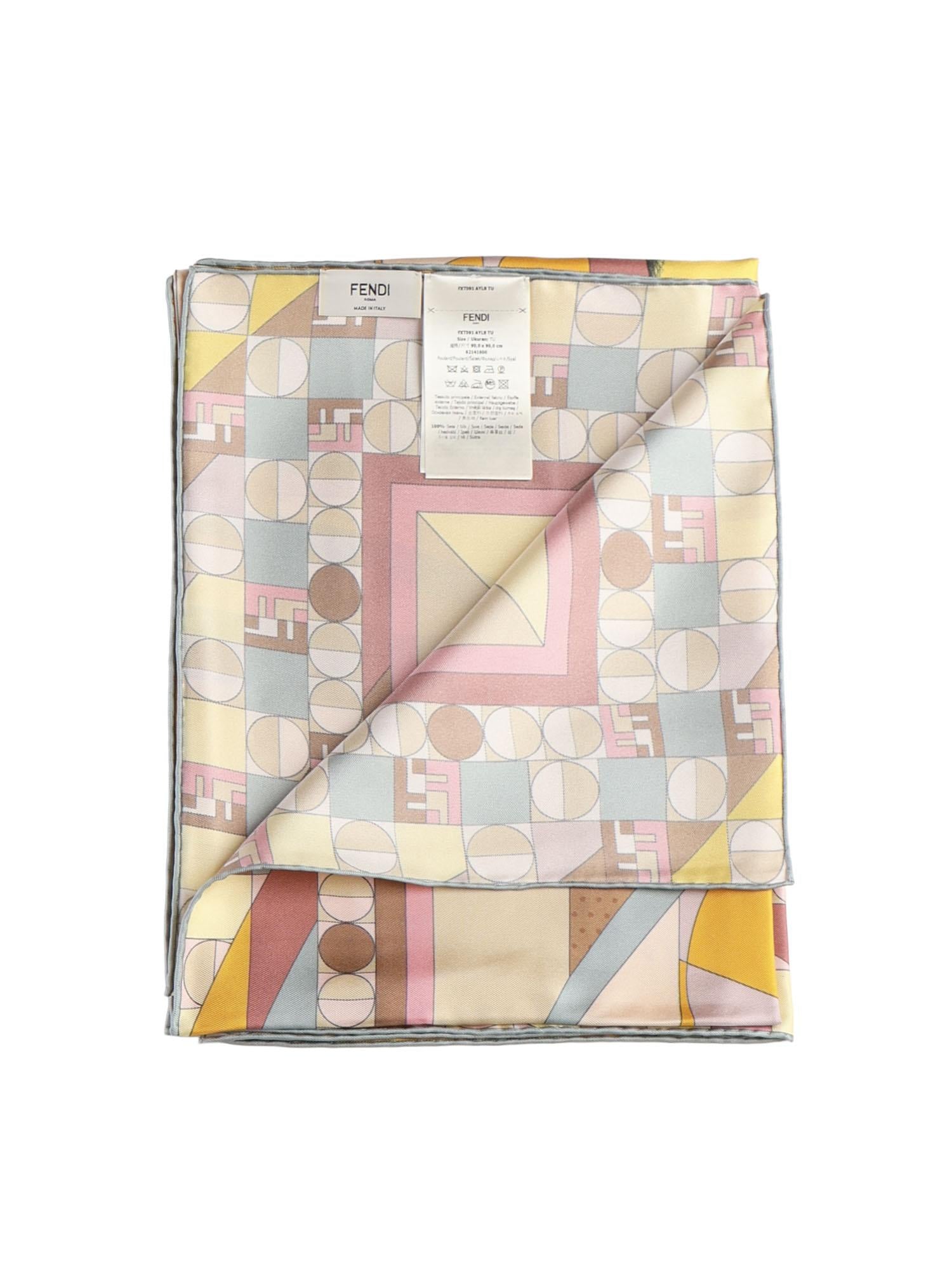 Оригінальна Foulard In Seta Moonlight Echoes Fendi – детальний вид