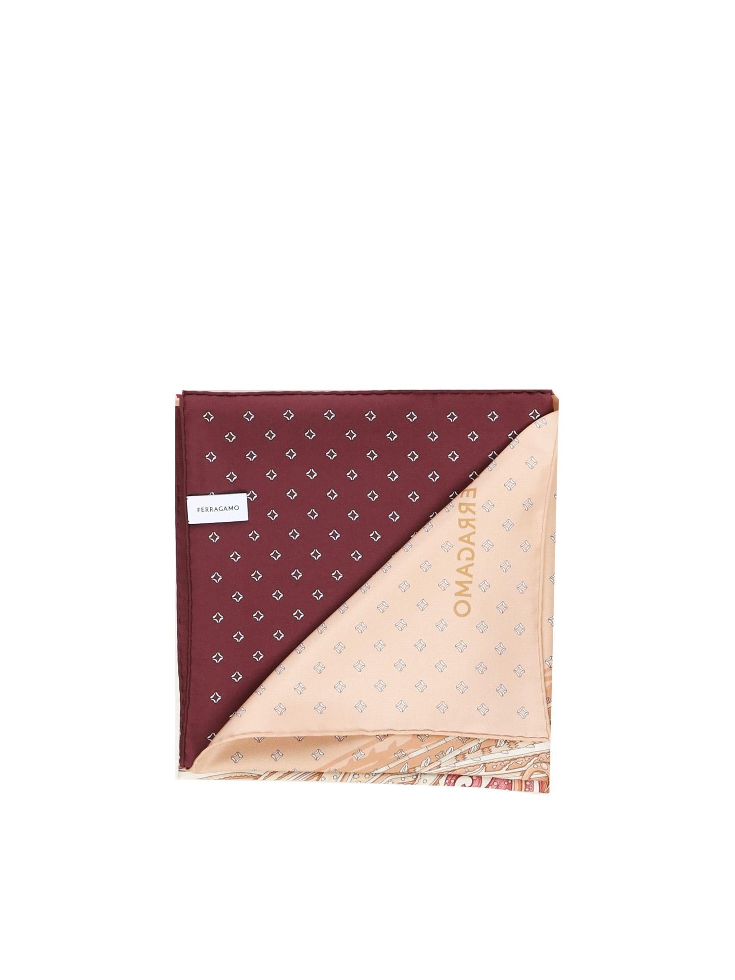 Foulard In Seta Con Stampa Salvatore ferragamo – Гарантія оригінальності – детальний вид