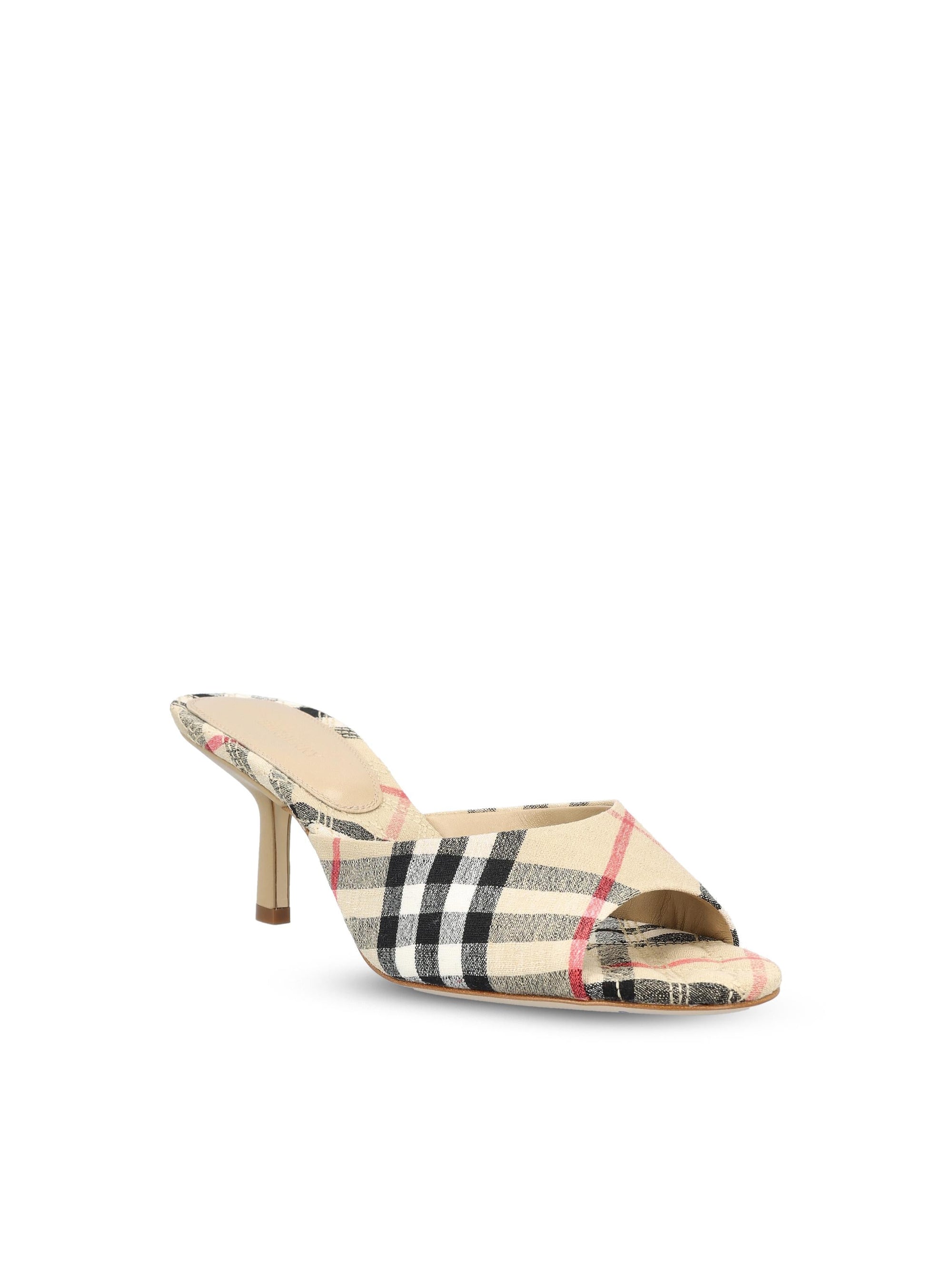 Burberry Footwear оригінал | Швидка доставка Україна – вид ззаду