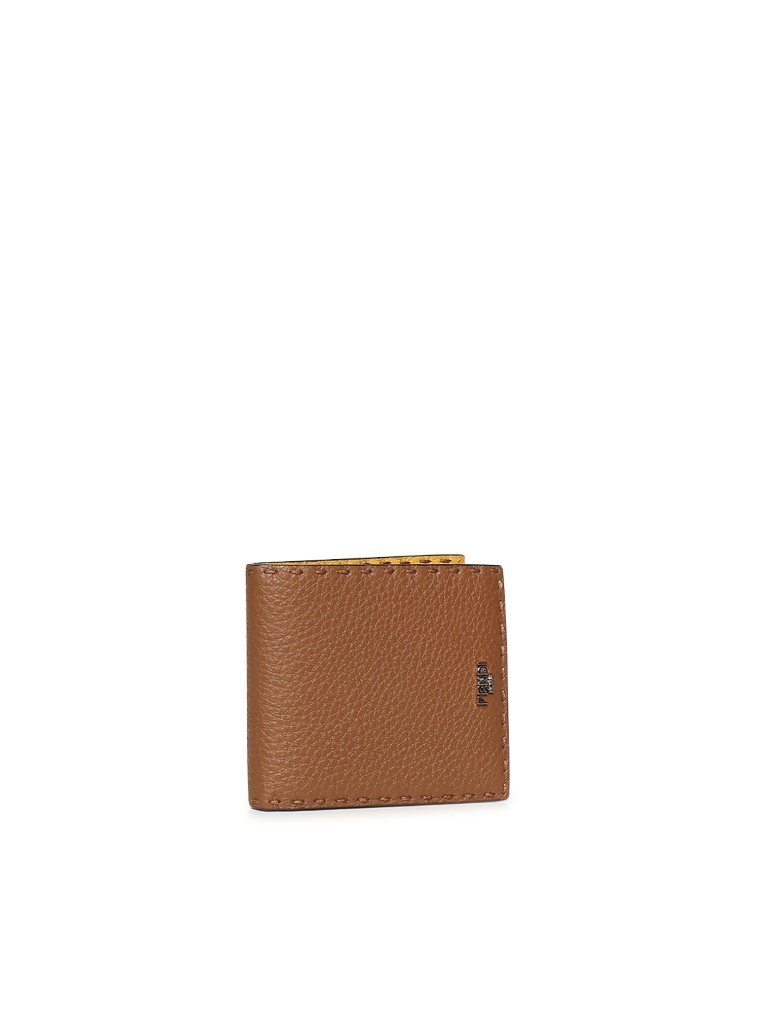 Оригінальна Portafoglio Selleria Bi-Fold Con Logo Fendi – вид ззаду