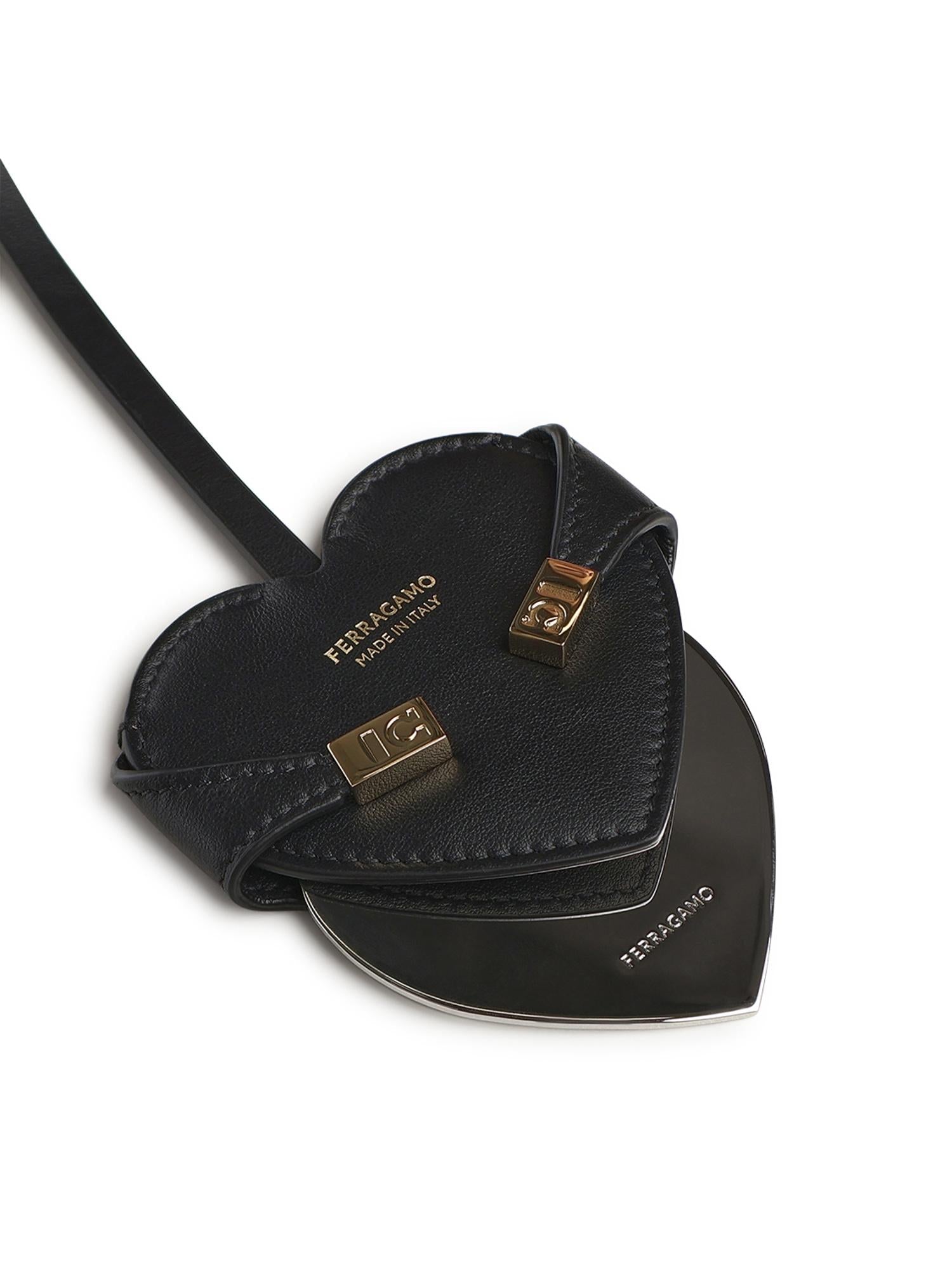 Charm Hug Con Specchietto Salvatore ferragamo – Гарантія оригінальності – детальний вид