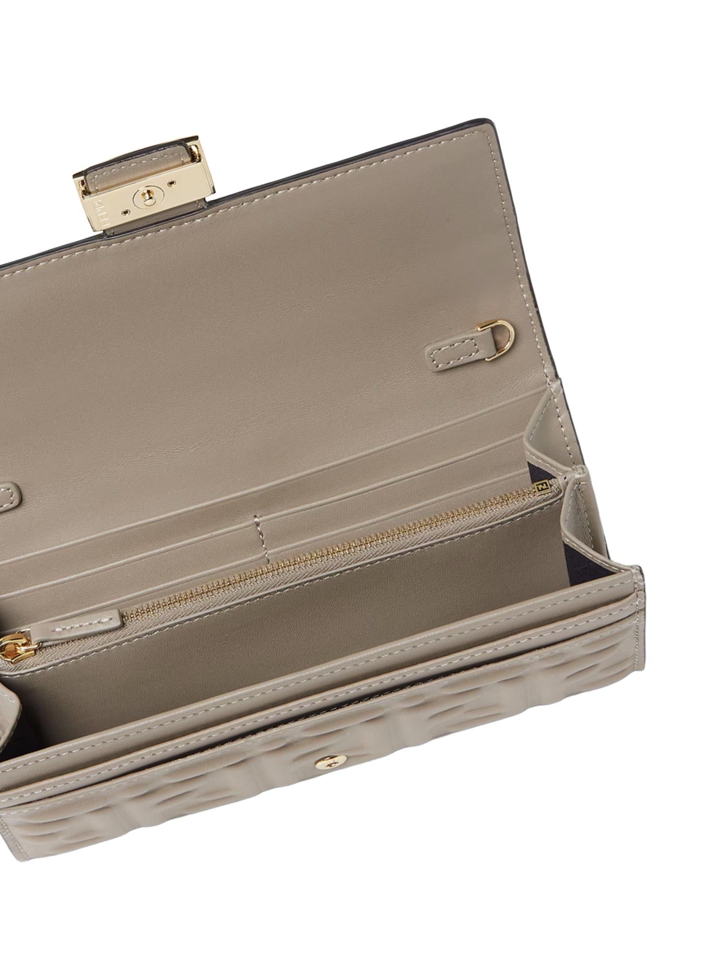 Portafoglio Continental Baguette In Nappa Fendi – Гарантія оригінальності – збільшений вид