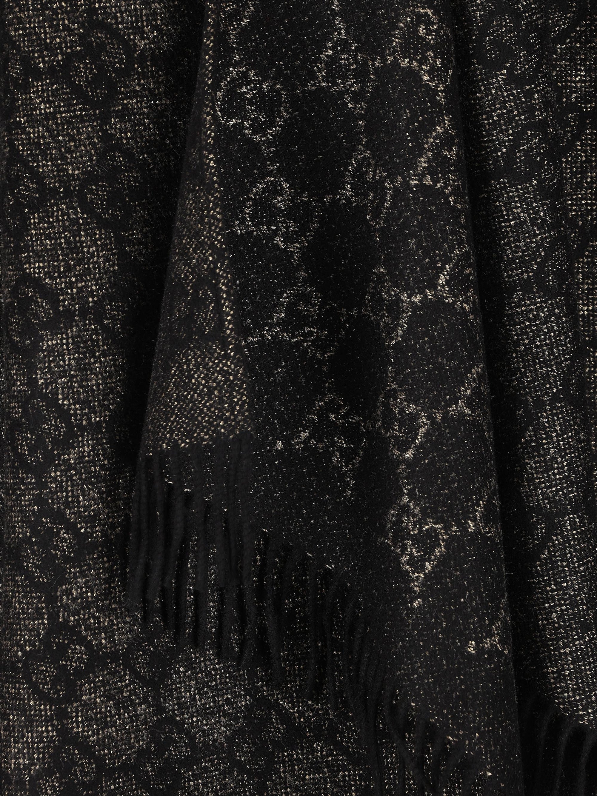 Оригінальна Mantella In Cashmere Gg Gucci – детальний вид