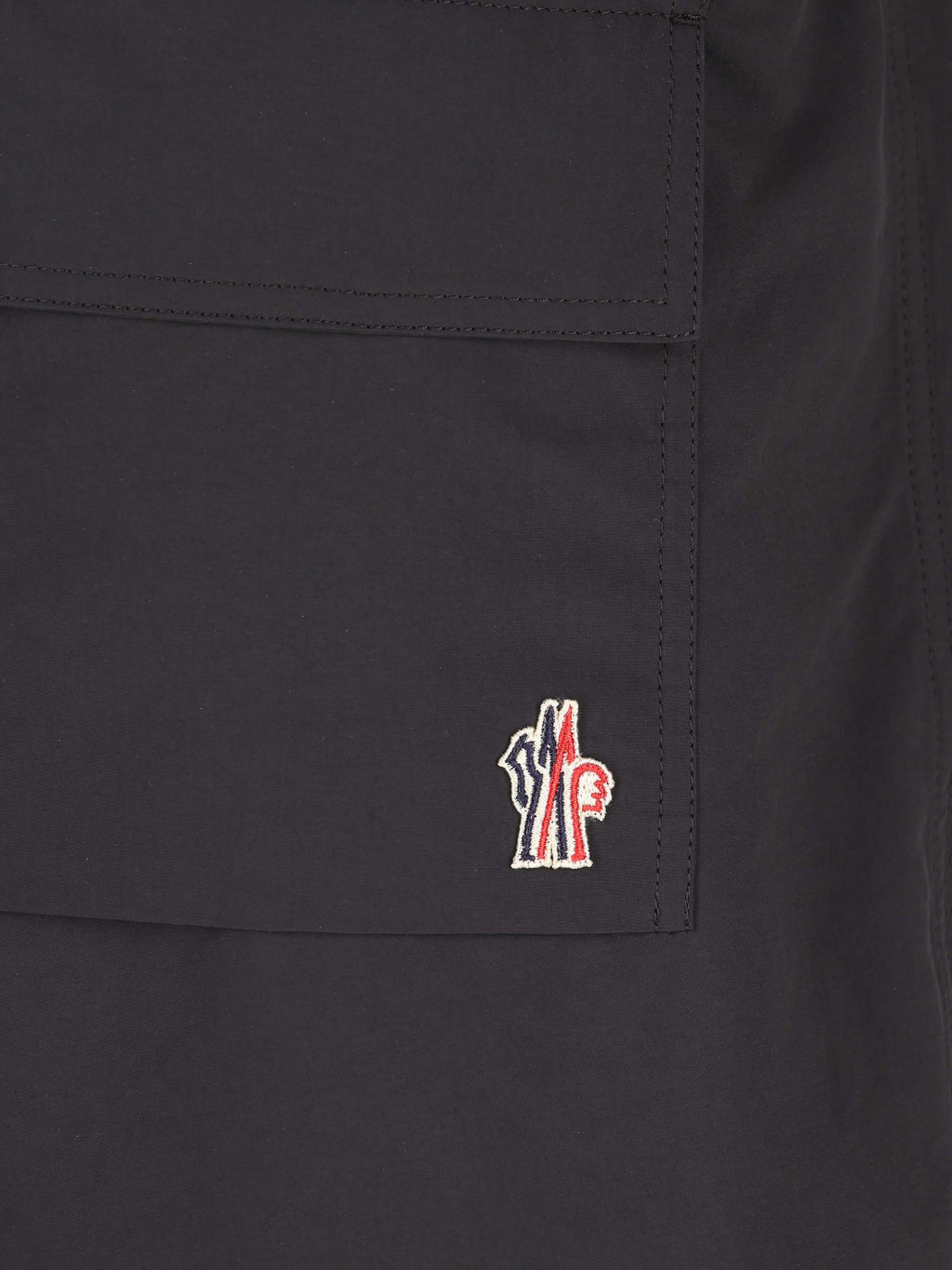 Оригінальна Technical Crinkled Shorts Moncler – детальний вид
