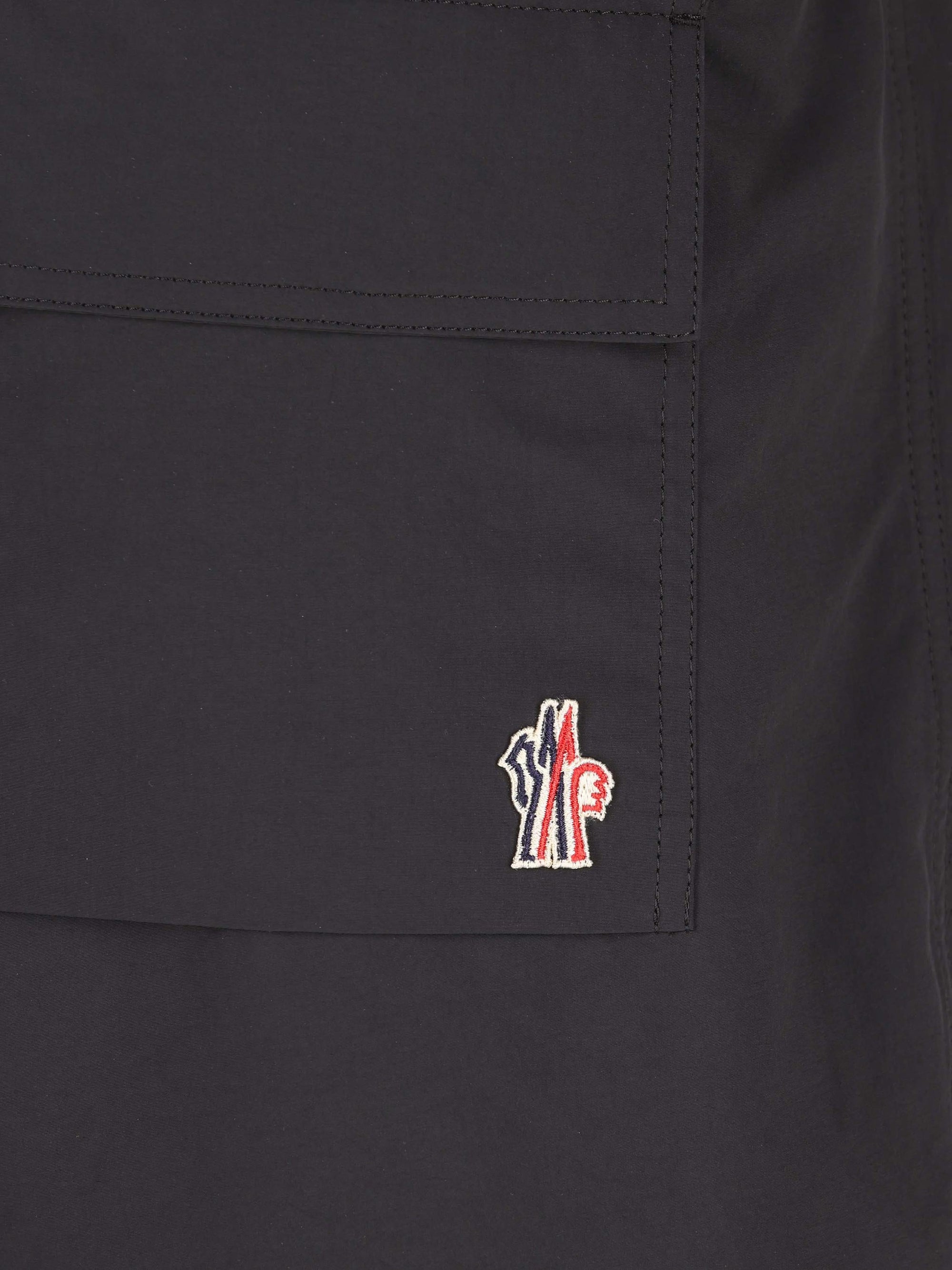 Оригінальна Technical Crinkled Shorts Moncler – детальний вид