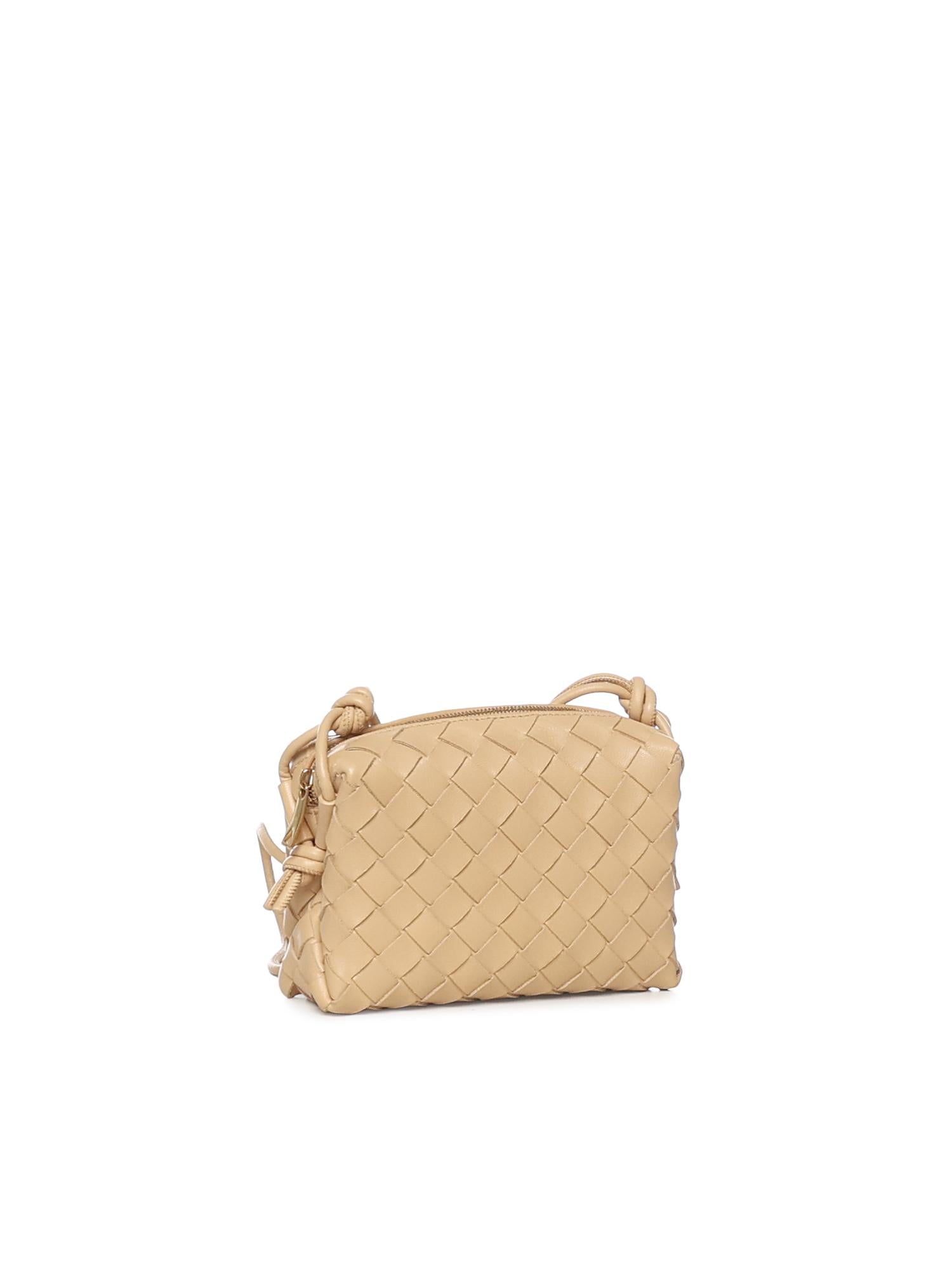 Оригінальна Mini Loop Camera Bag Bottega veneta – вид ззаду