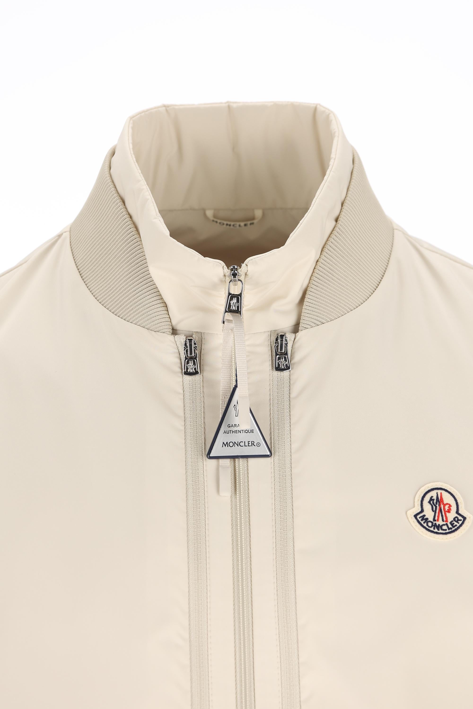 Short Moncler Jacket Moncler – Гарантія оригінальності – детальний вид