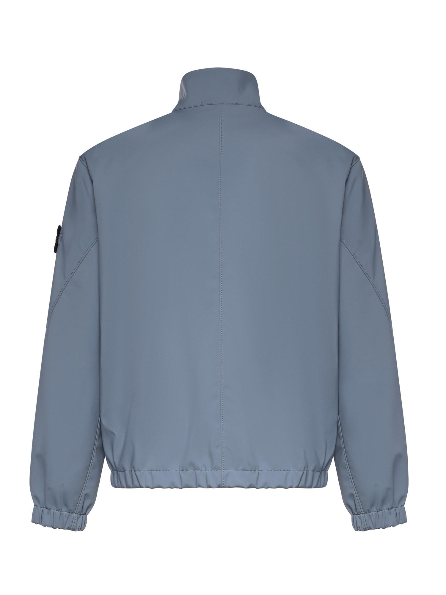Оригінальна Giacca Light Soft Shell-R E.dye Technology Con Logo Stone island – детальний вид