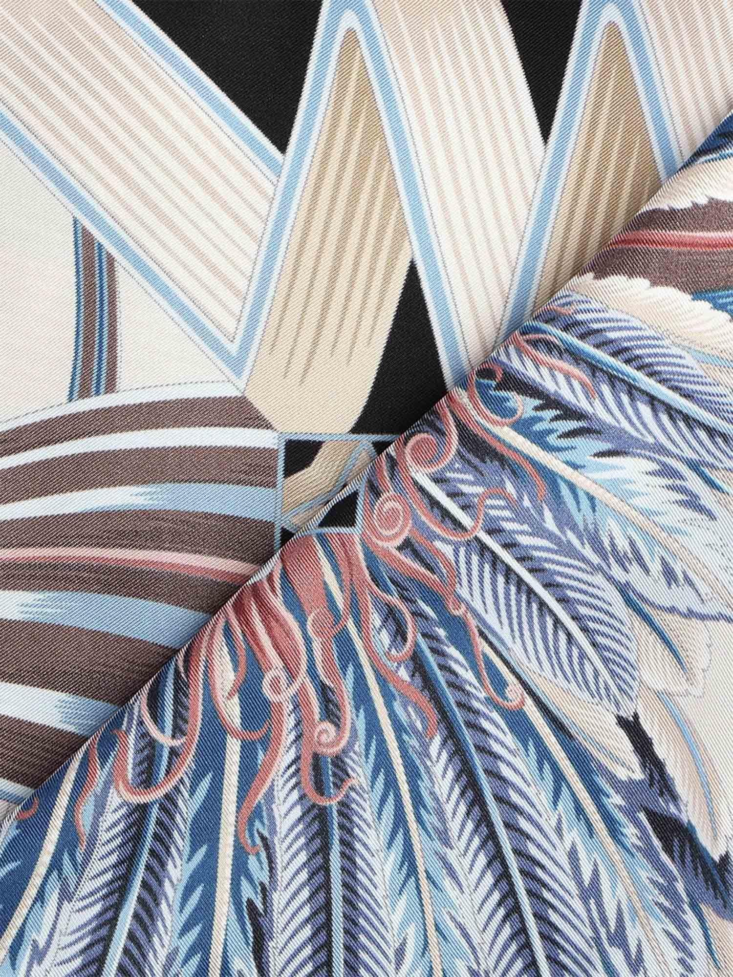 Foulard In Seta Con Stampa Salvatore ferragamo – Гарантія оригінальності – вид ззаду