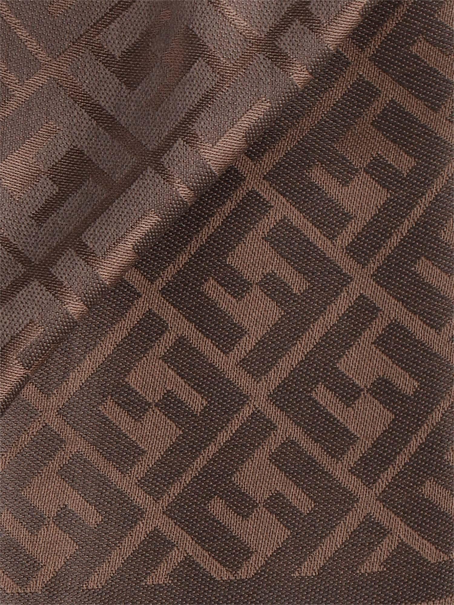 Scialle In Seta E Lana Ff Jacquard Fendi оригінал – Купити в Україні – вид ззаду