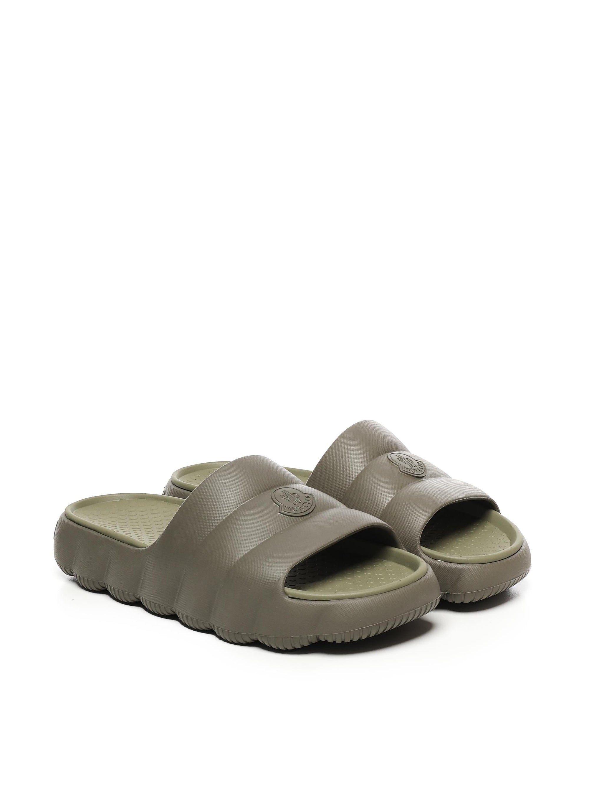 Оригінальна Slide Lilo Trapuntate Moncler – вид ззаду
