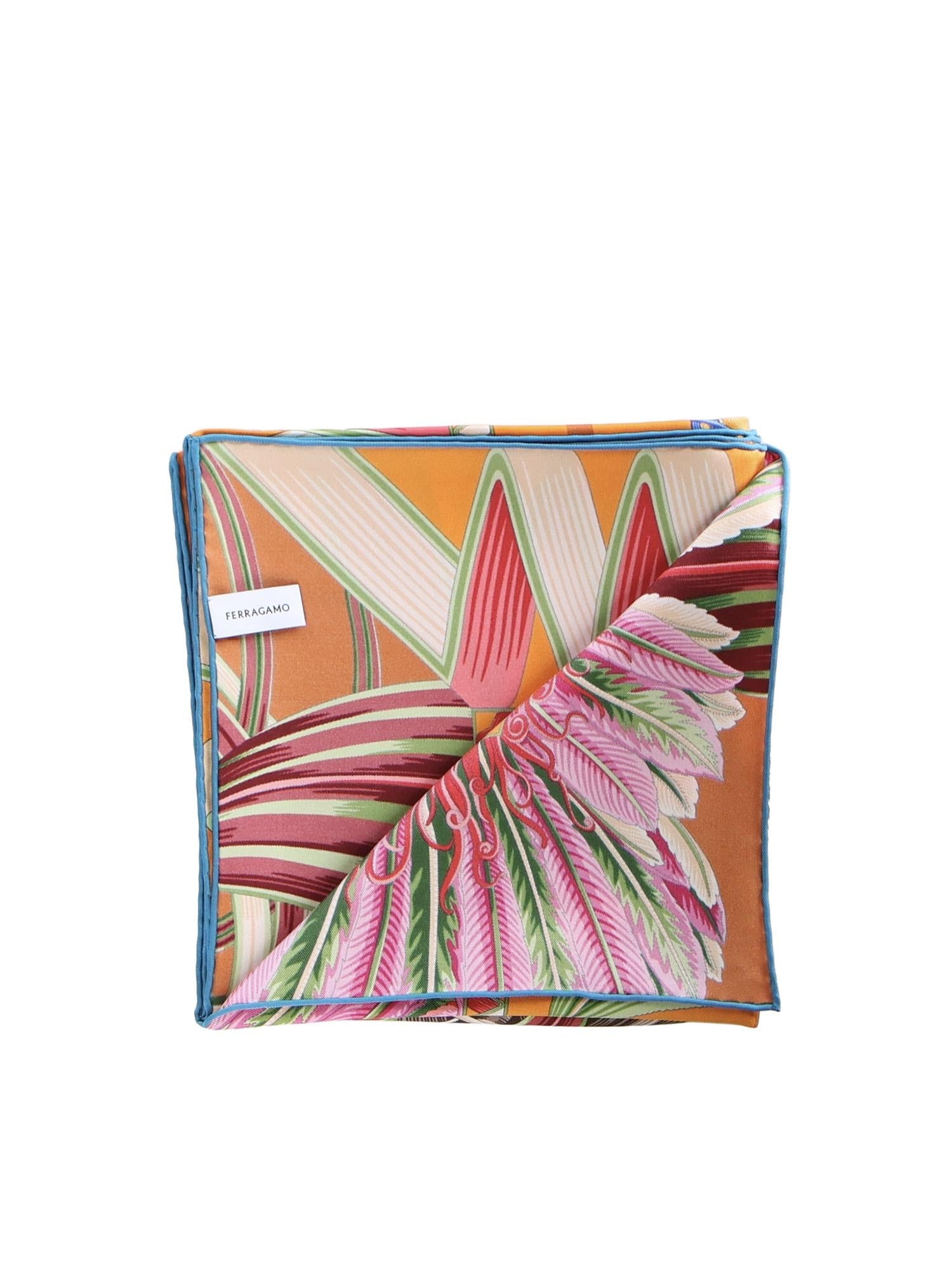 Foulard In Seta Con Stampa Salvatore ferragamo – Гарантія оригінальності – детальний вид
