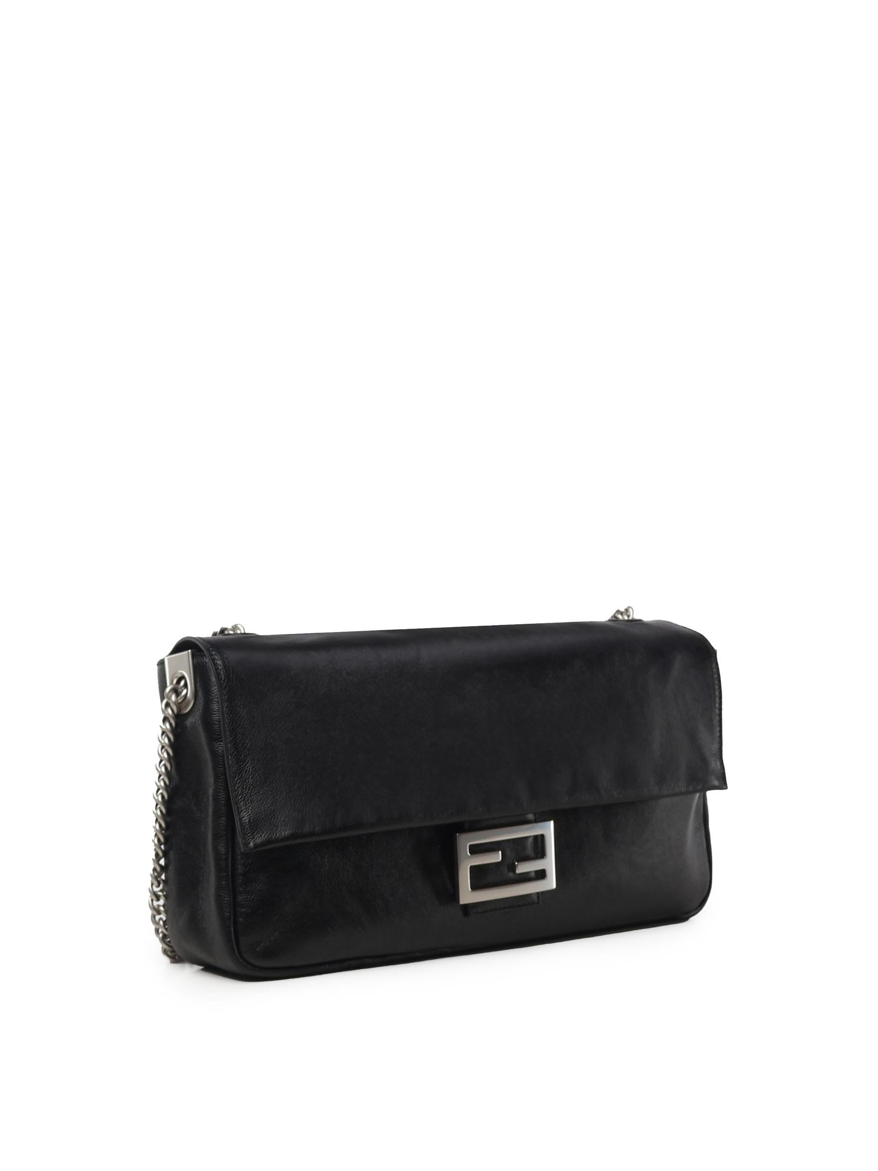 Оригінальна Borsa Baguette Chain Large In Pelle Fendi – вид ззаду