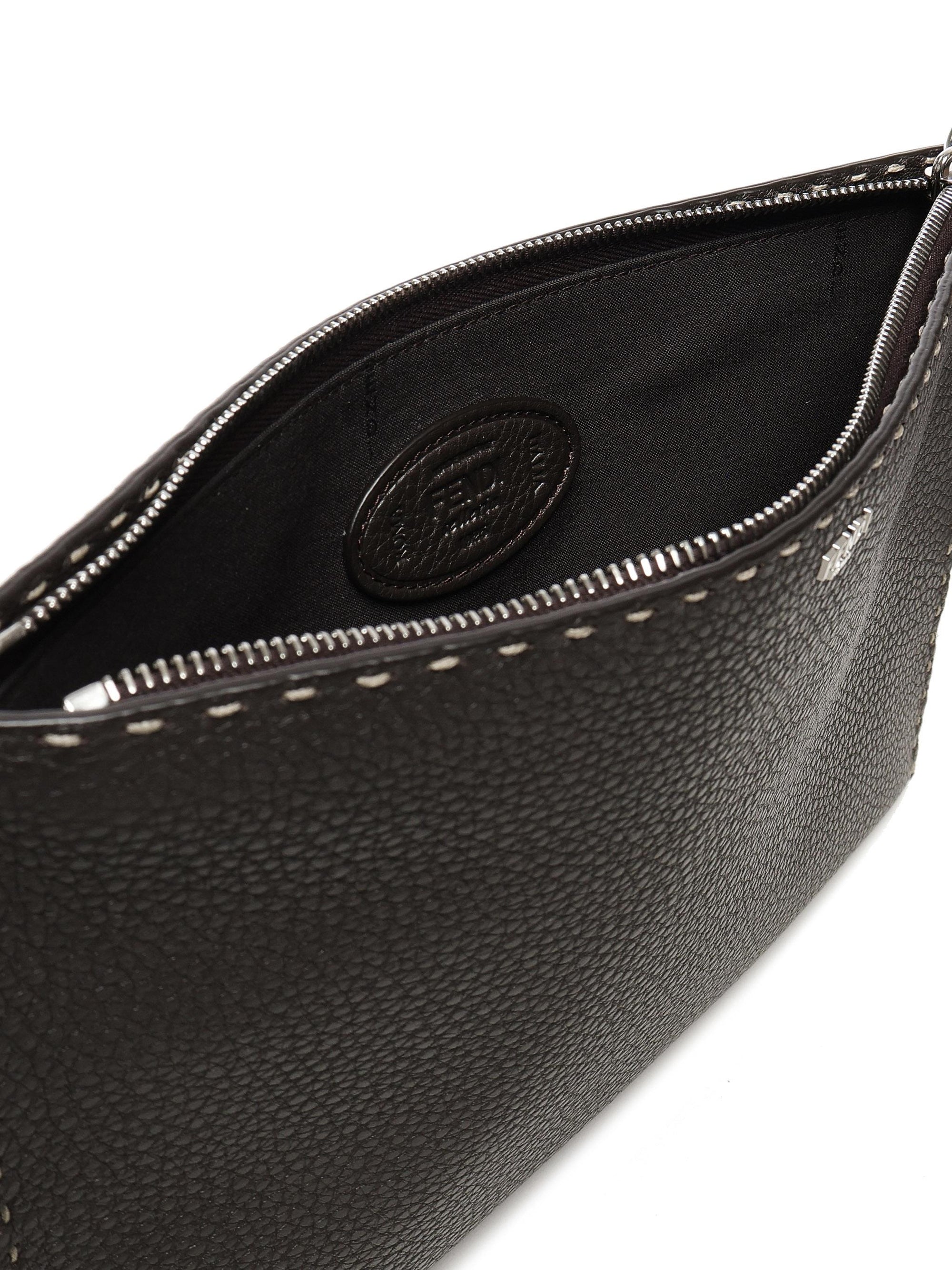 Оригінальна Pouch Piatta Medium Selleria Fendi – збільшений вид