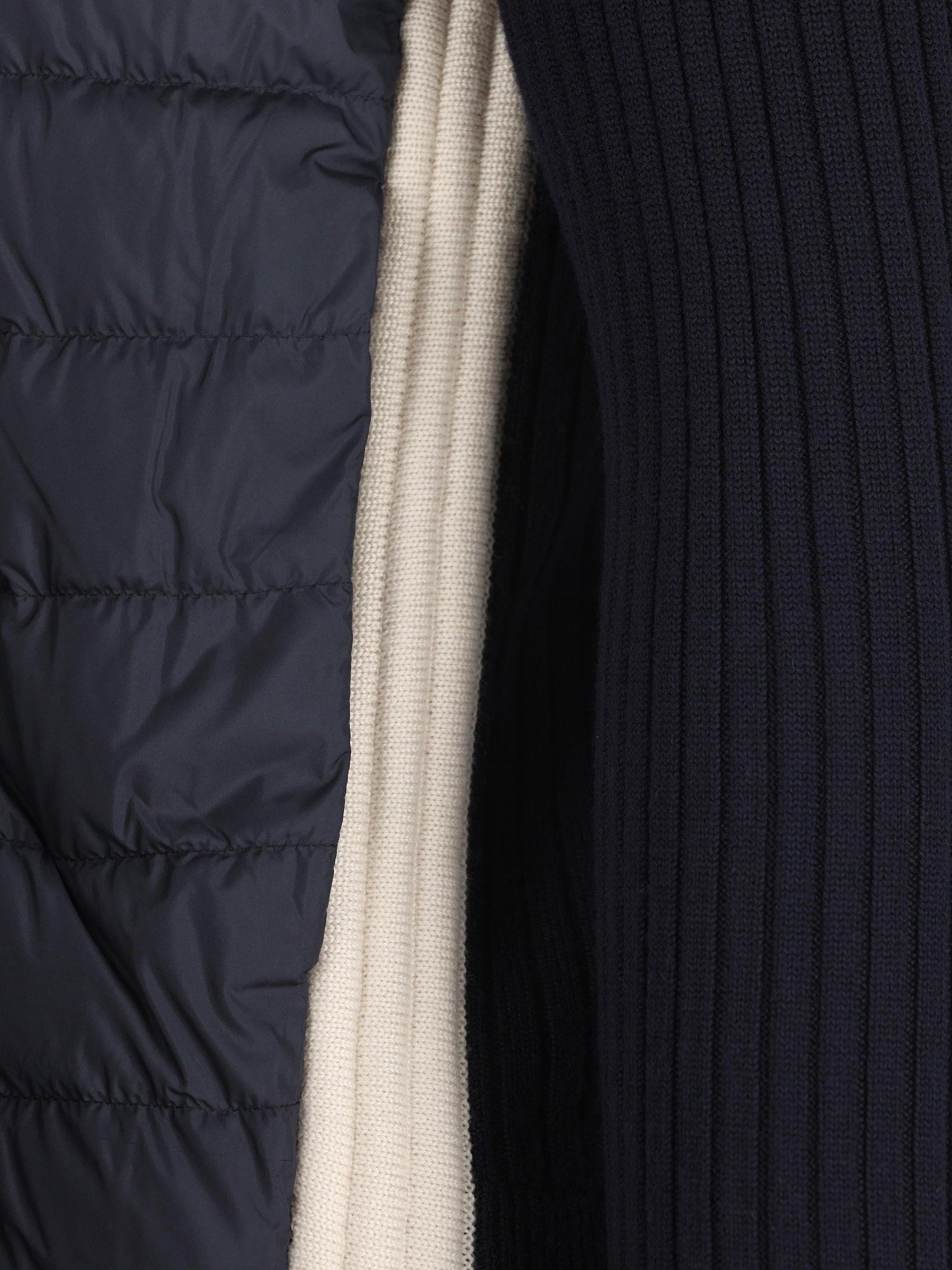 Оригінальна Quilted Wool Cardigan Moncler – детальний вид
