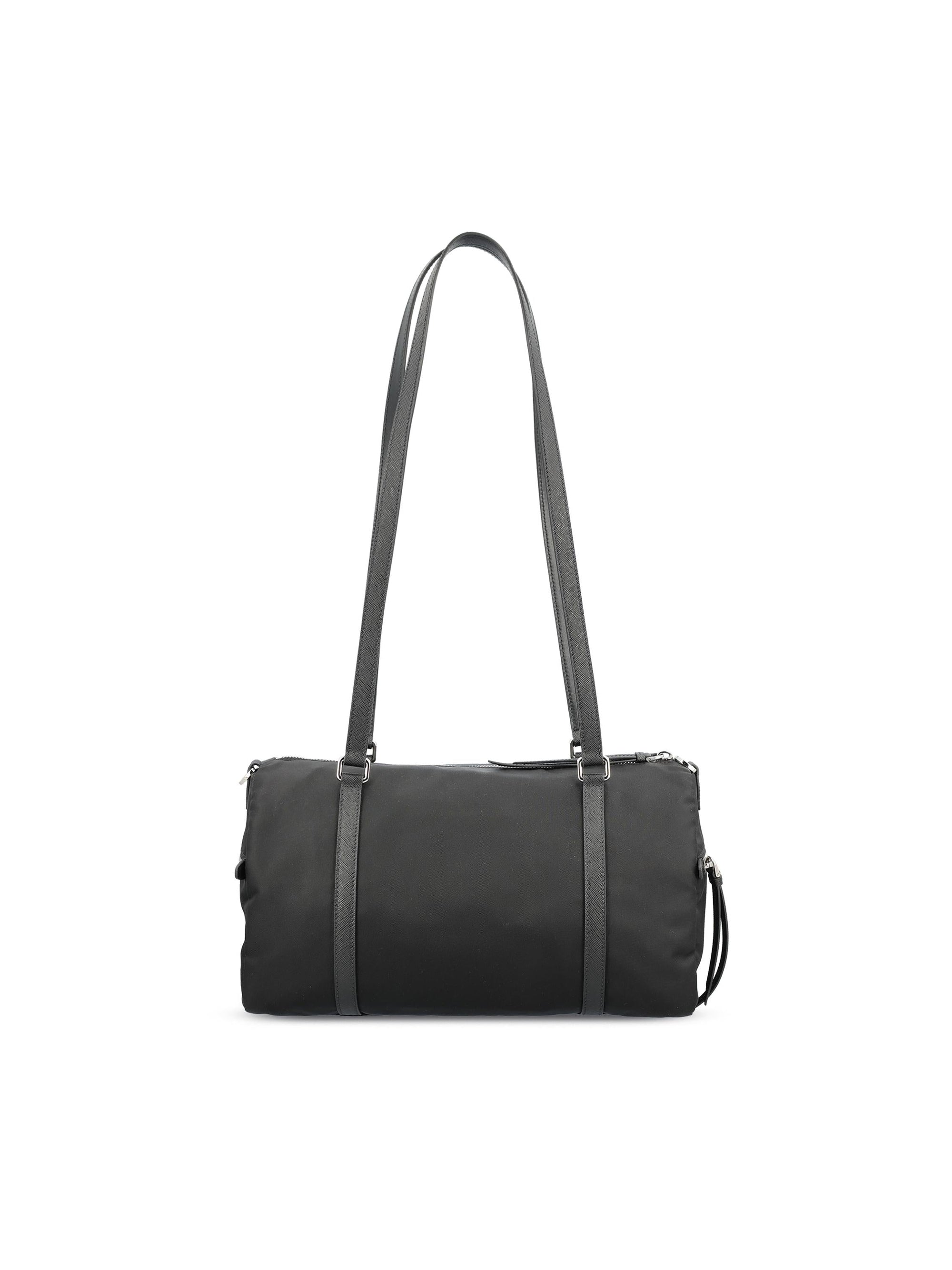 Large Re Nylon Bowler Bag Prada – Гарантія оригінальності – вид ззаду