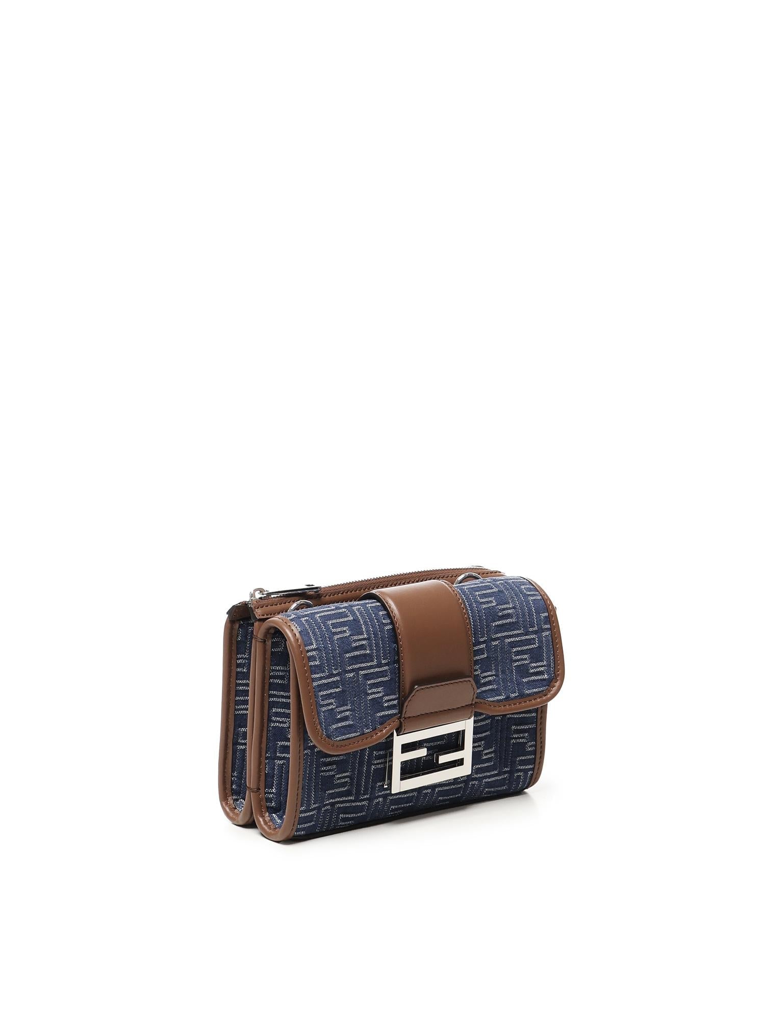 Оригінальна Borsa Baguette Double Fendi – вид ззаду