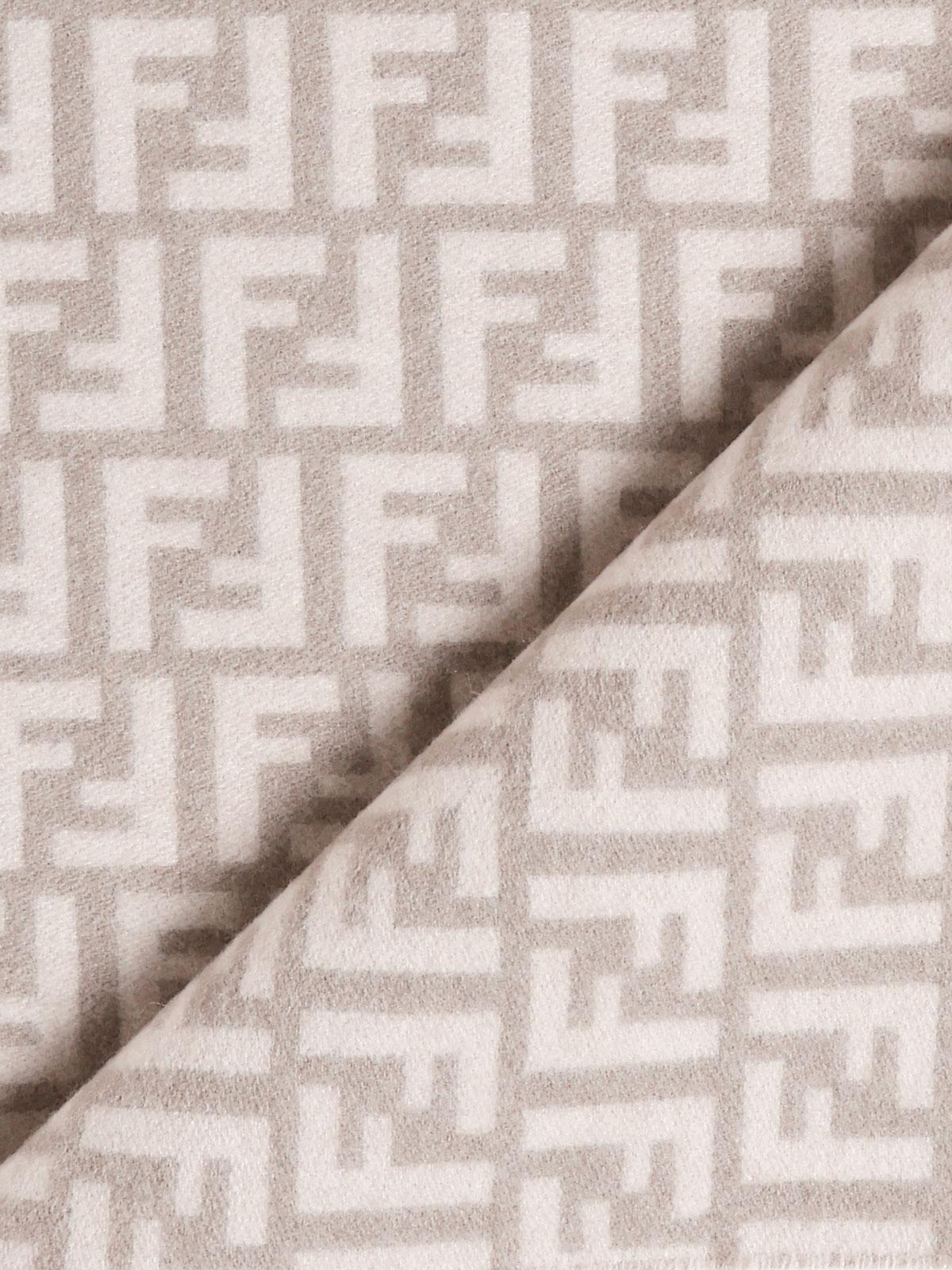 Sciarpa In Lana E Cashmere Ff Jacquard Fendi – Гарантія оригінальності – вид ззаду