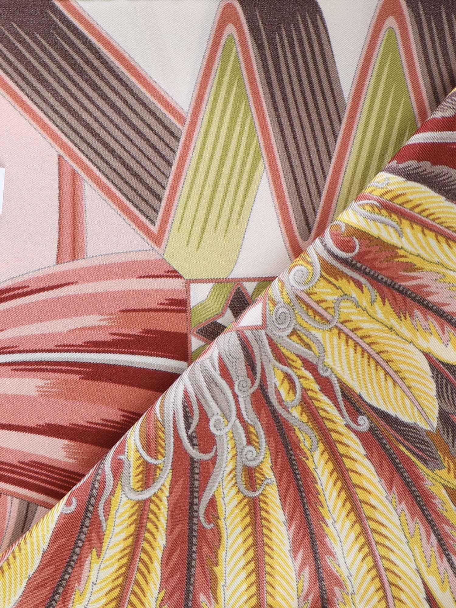 Foulard In Seta Con Stampa Salvatore ferragamo – Гарантія оригінальності – вид ззаду