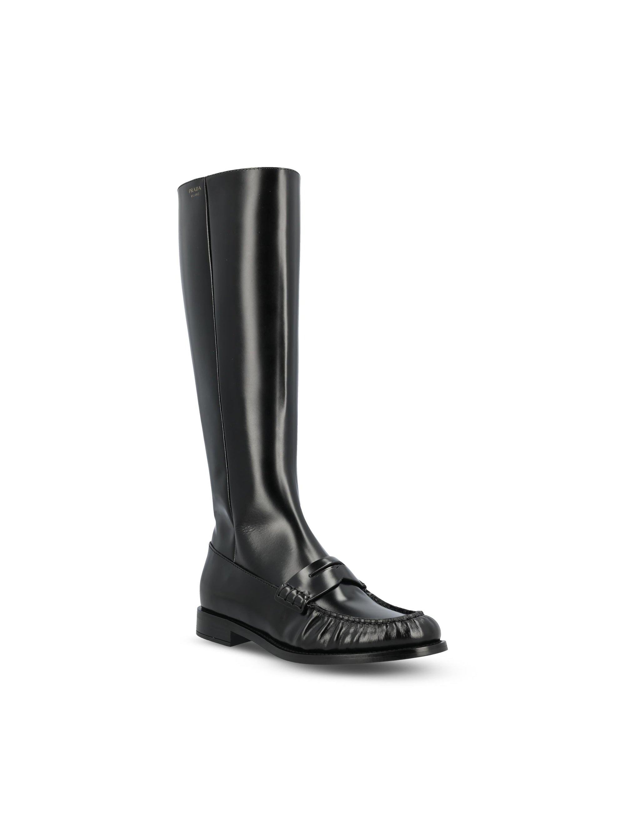Prada Footwear оригінал | Швидка доставка Україна – вид ззаду