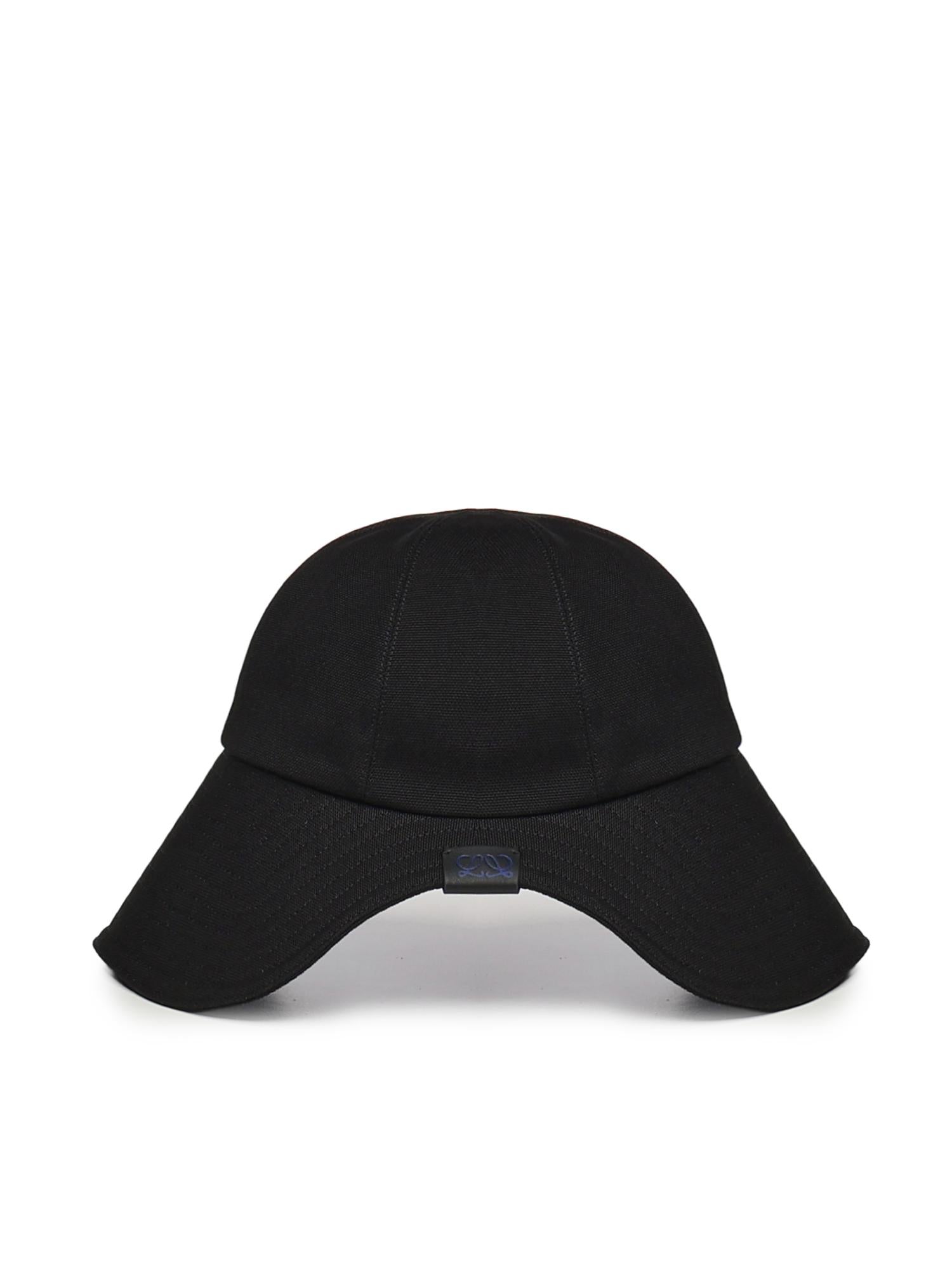 Оригінальна Cappello Da Escursionismo In Tela Loewe – боковий вид
