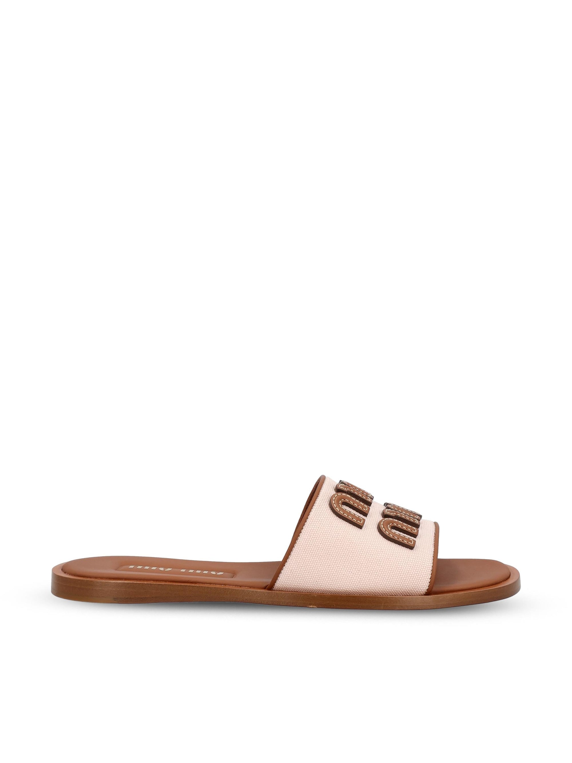 Miu miu Footwear оригінал | Швидка доставка Україна – боковий вид