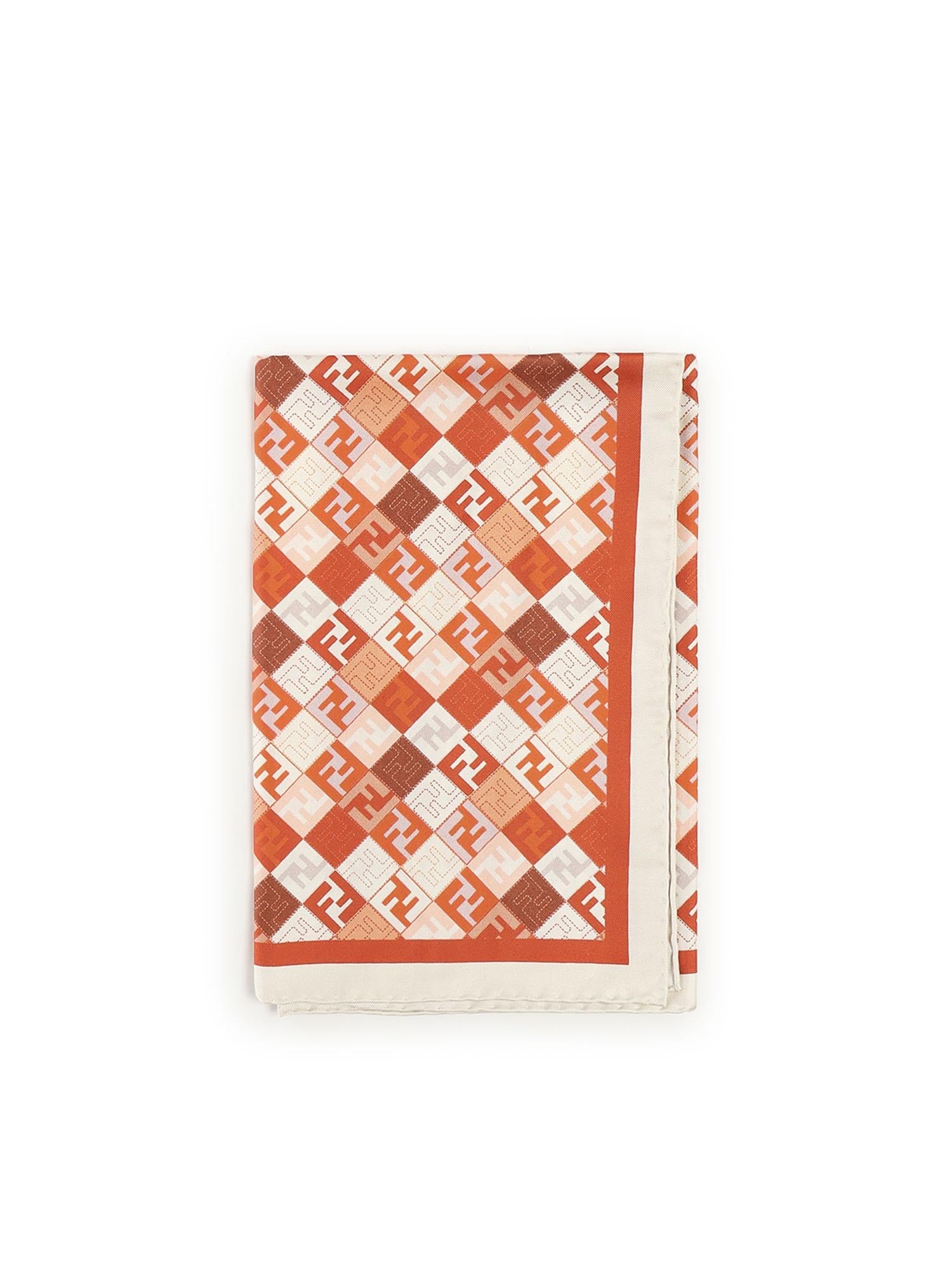 Foulard In Seta Rossa Fendi – Гарантія оригінальності – боковий вид