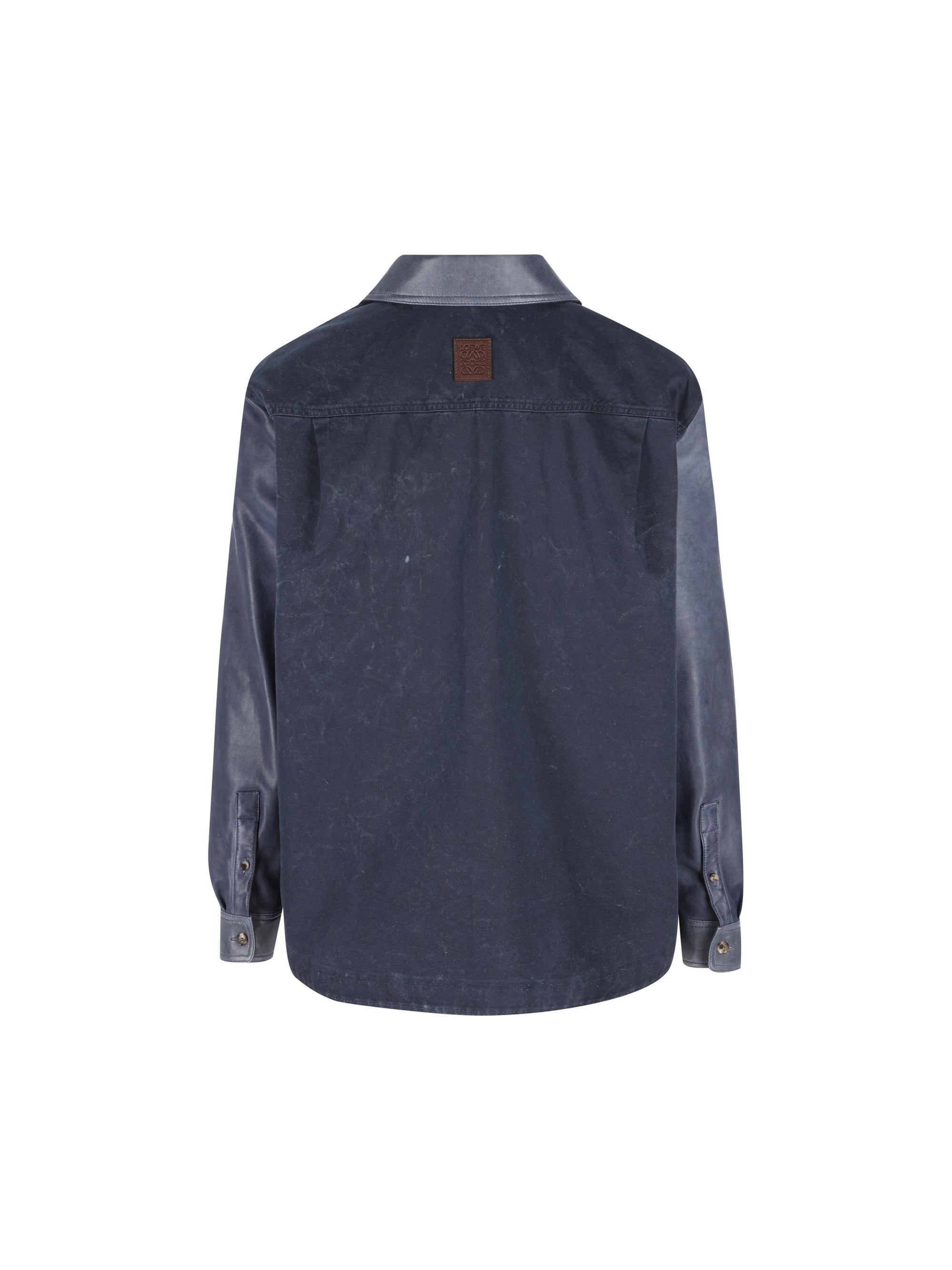 Оригінальна Giacca Camicia In Pelle Loewe – вид ззаду