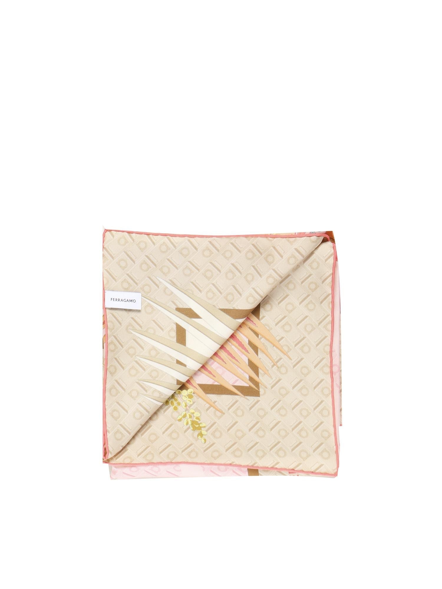 Foulard In Seta Con Stampa Salvatore ferragamo – Гарантія оригінальності – детальний вид