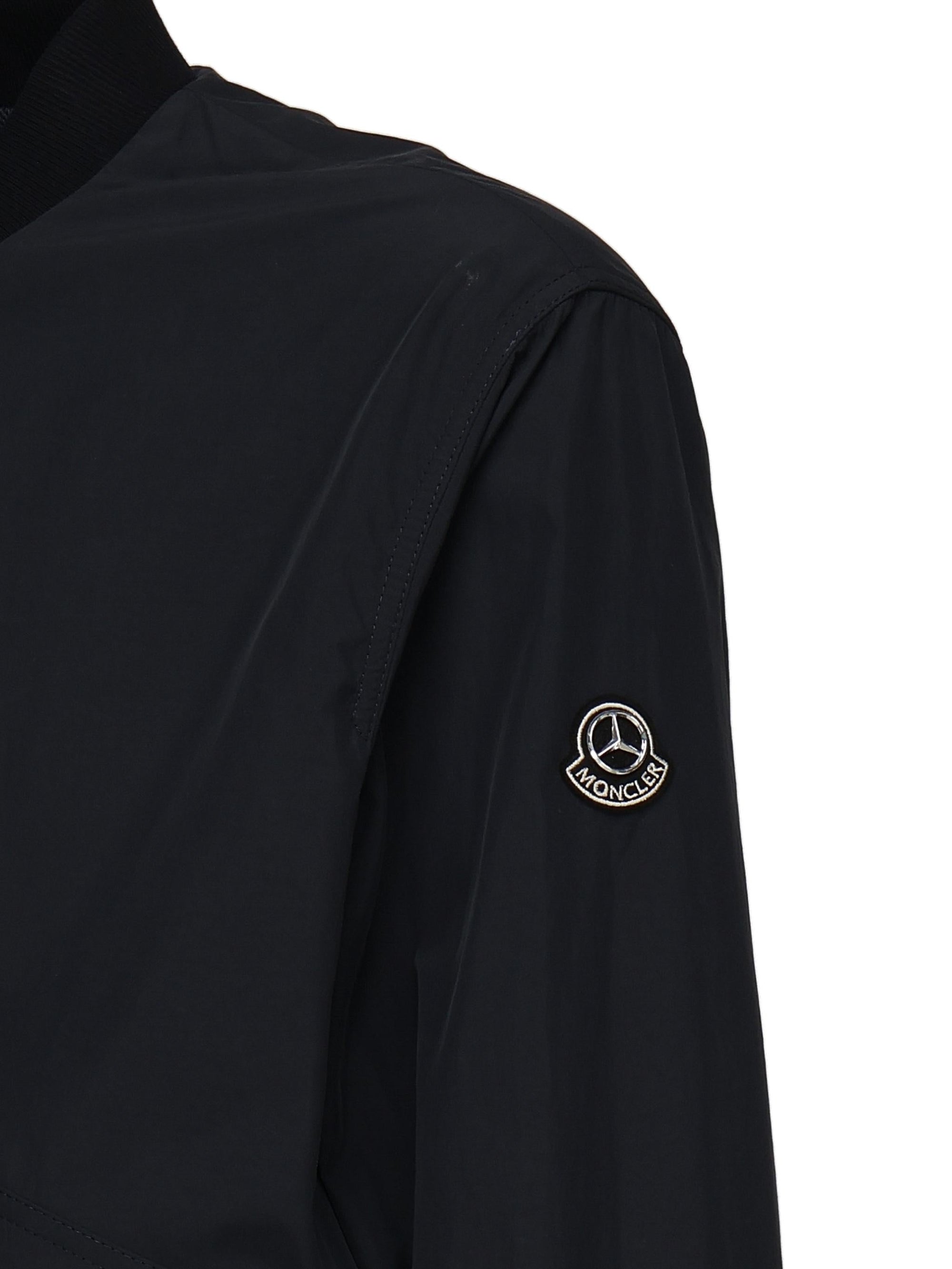 Moncler Outerwear оригінал | Швидка доставка Україна – вид ззаду
