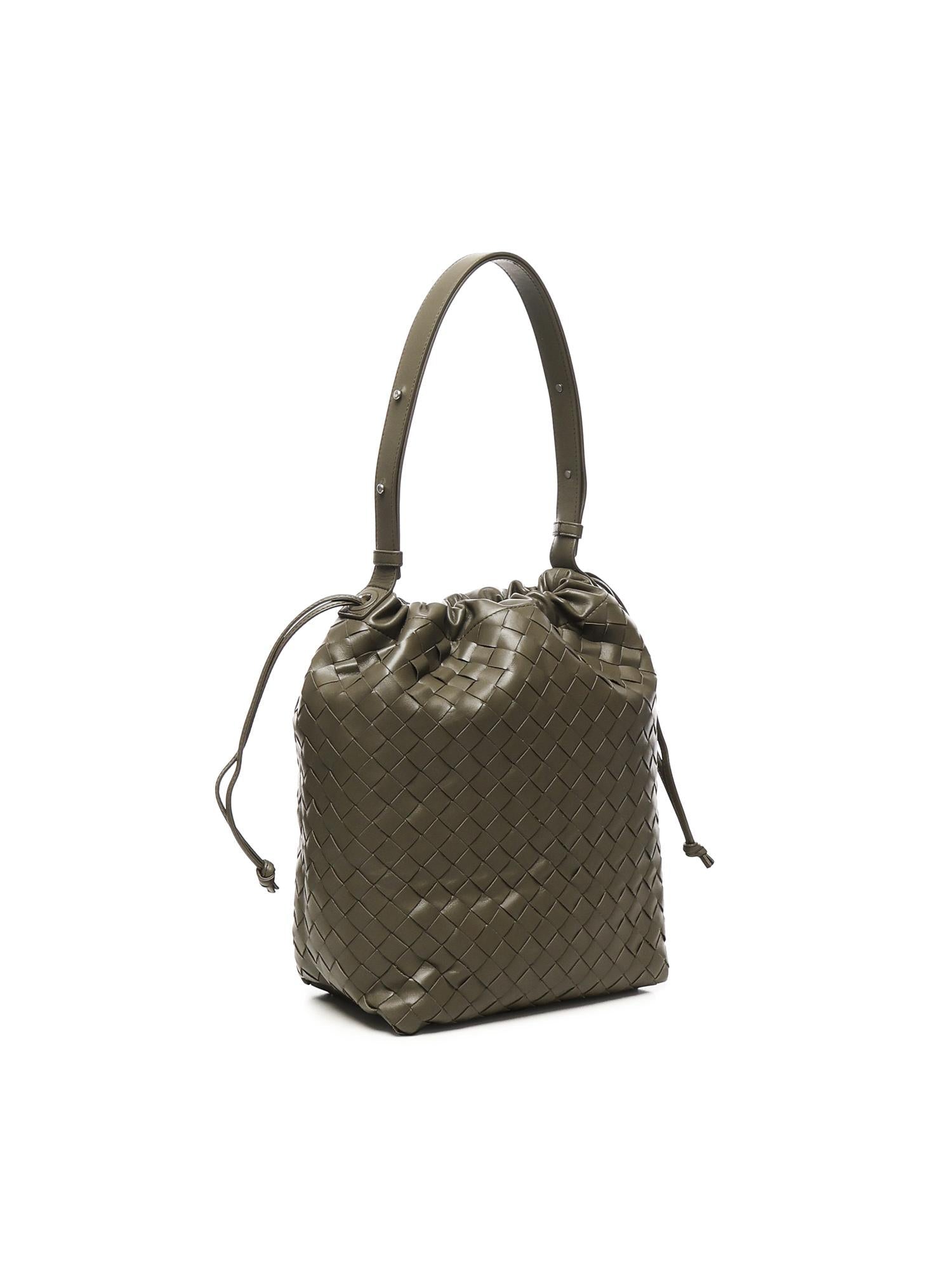 Bucket Intrecciato Biblioteca Bottega veneta оригінал – Купити в Україні – вид ззаду