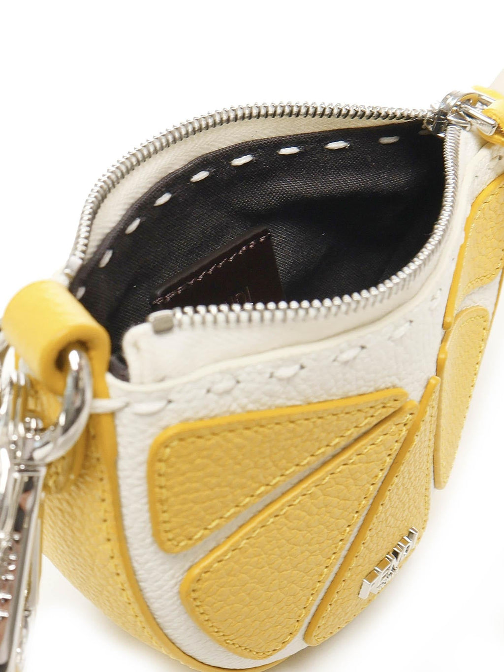 Оригінальна Charm Limone Fendi – збільшений вид