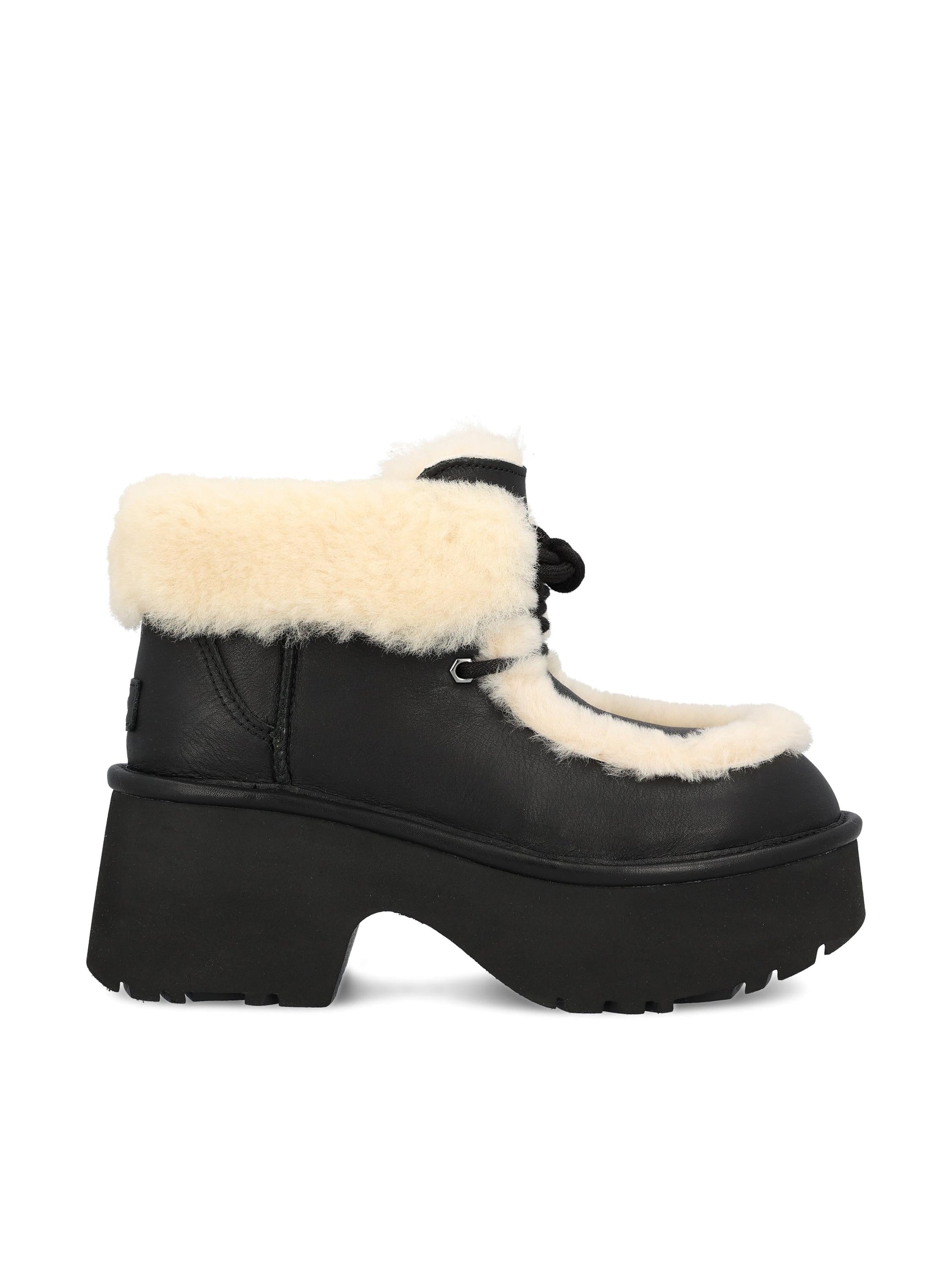 Оригінальна Classic Esmee Boots Ugg – боковий вид