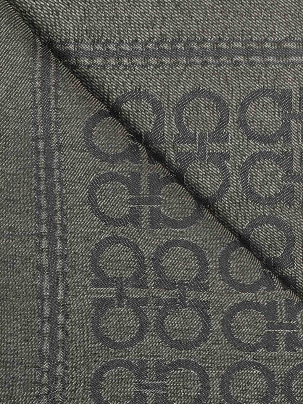 Stola Gancini Square Salvatore ferragamo оригінал – Купити в Україні – вид ззаду