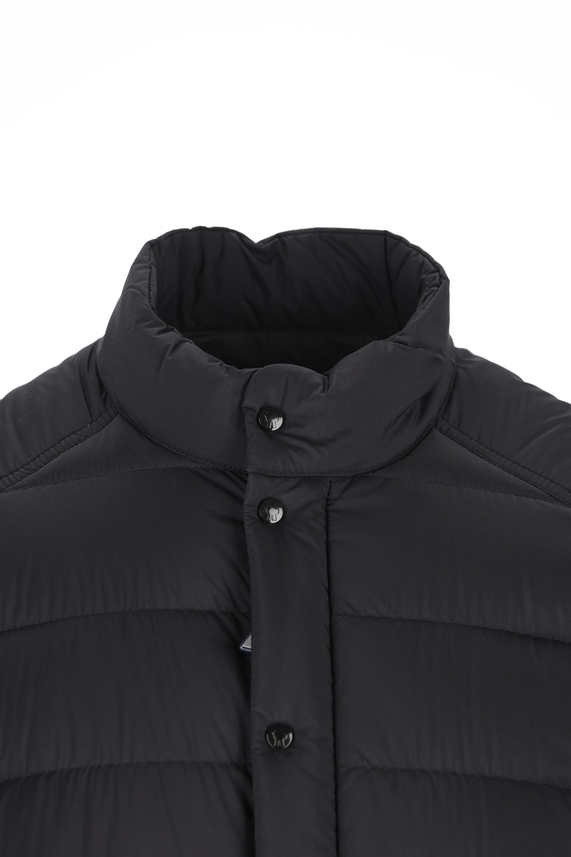 Short Down Jacket Selves Moncler оригінал – Купити в Україні – детальний вид