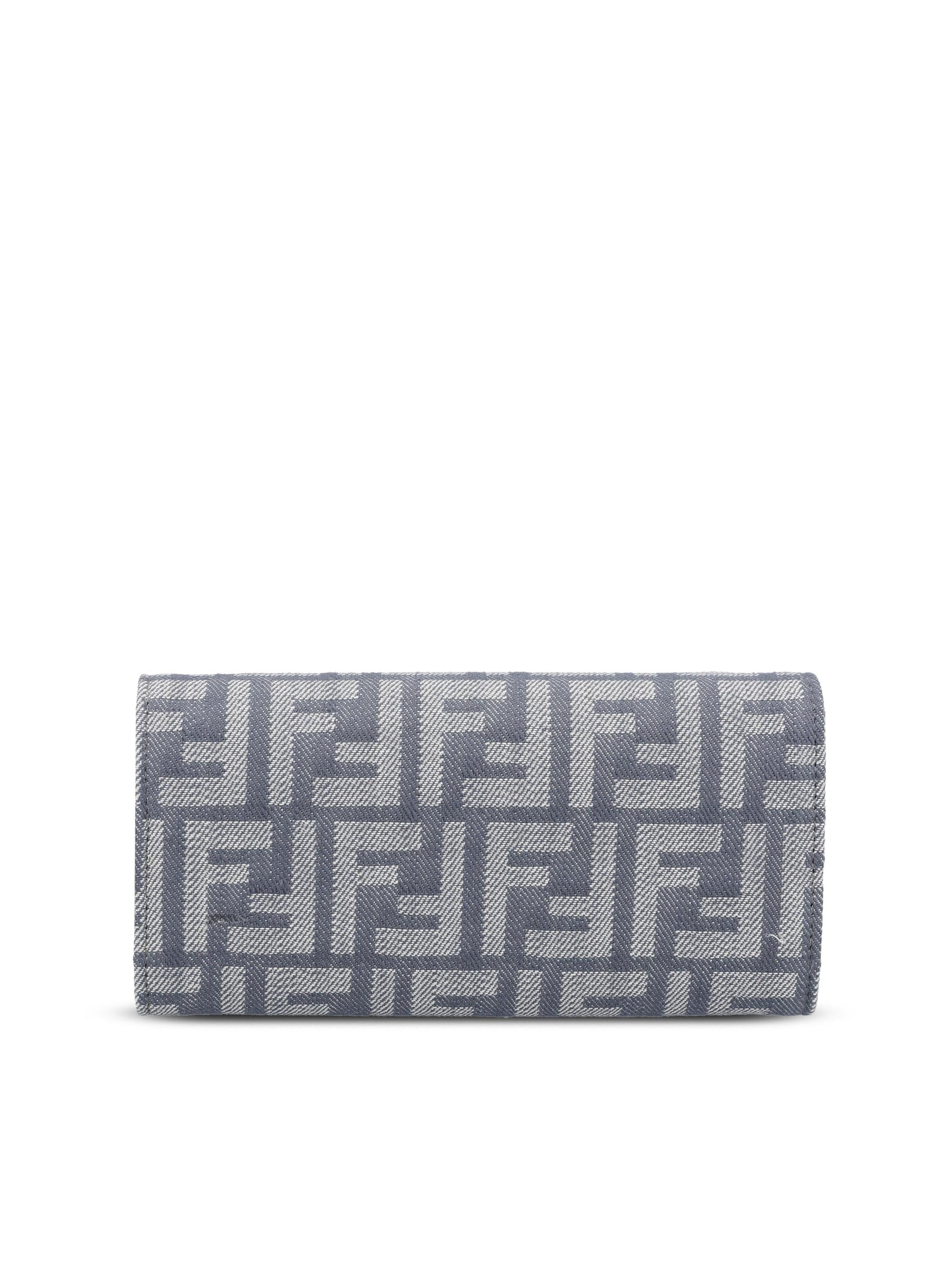 Оригінальна Continental With Chain Baguette Fendi – вид ззаду