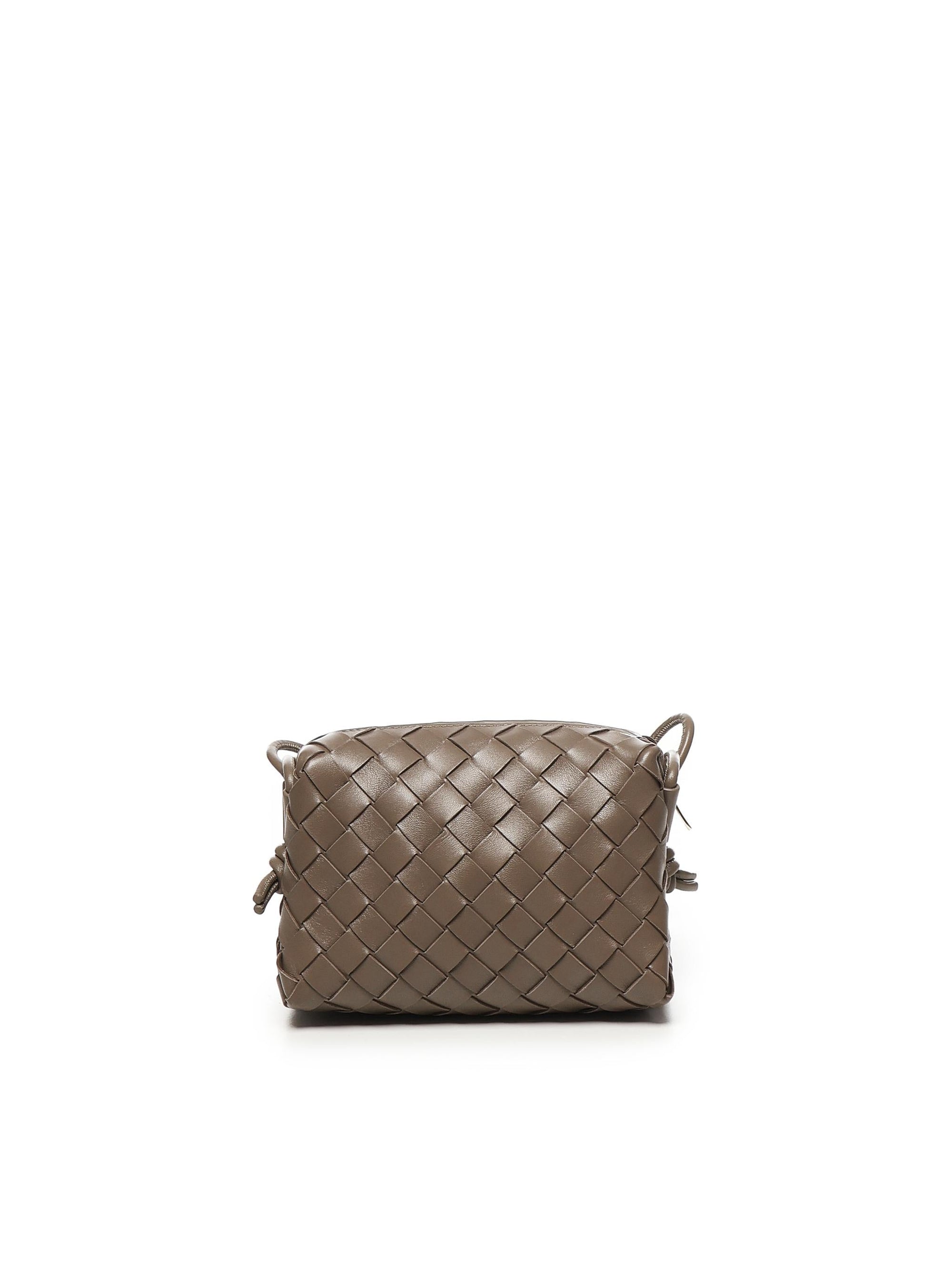 Оригінальна Mini Loop Camera Bag Bottega veneta – детальний вид