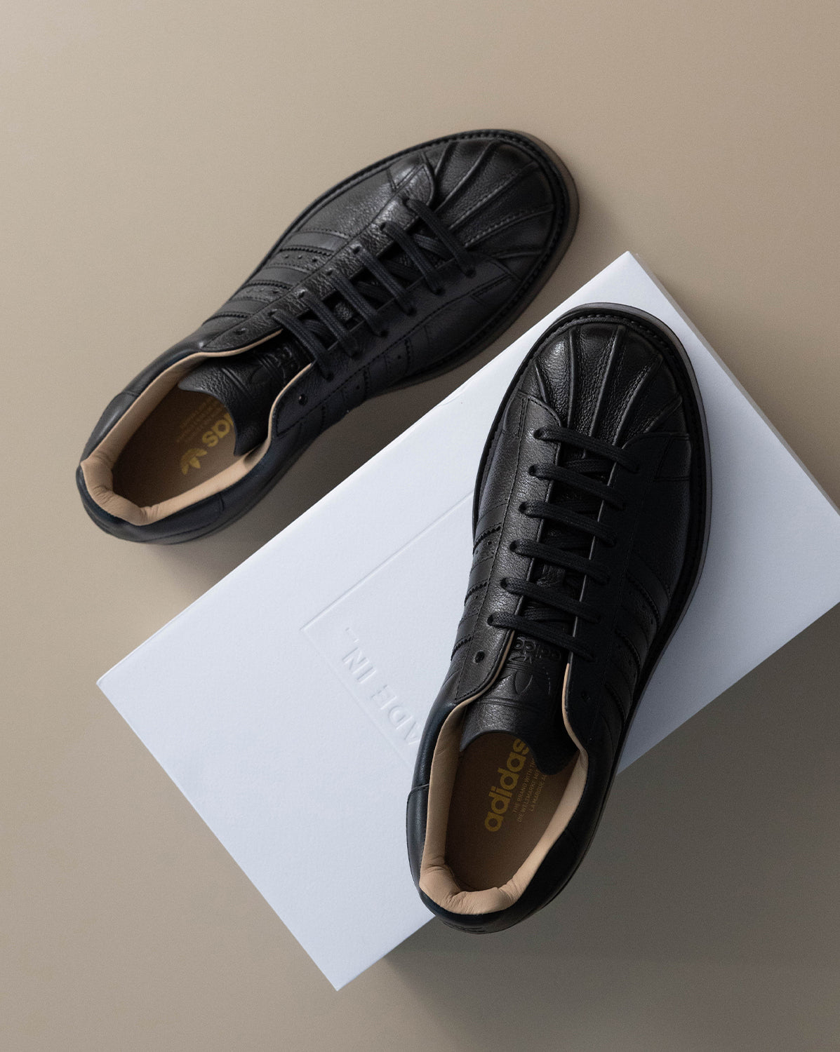 Superstar Lux *made In Italy* Adidas оригінал – Купити в Україні – вид ззаду - ADIDAS