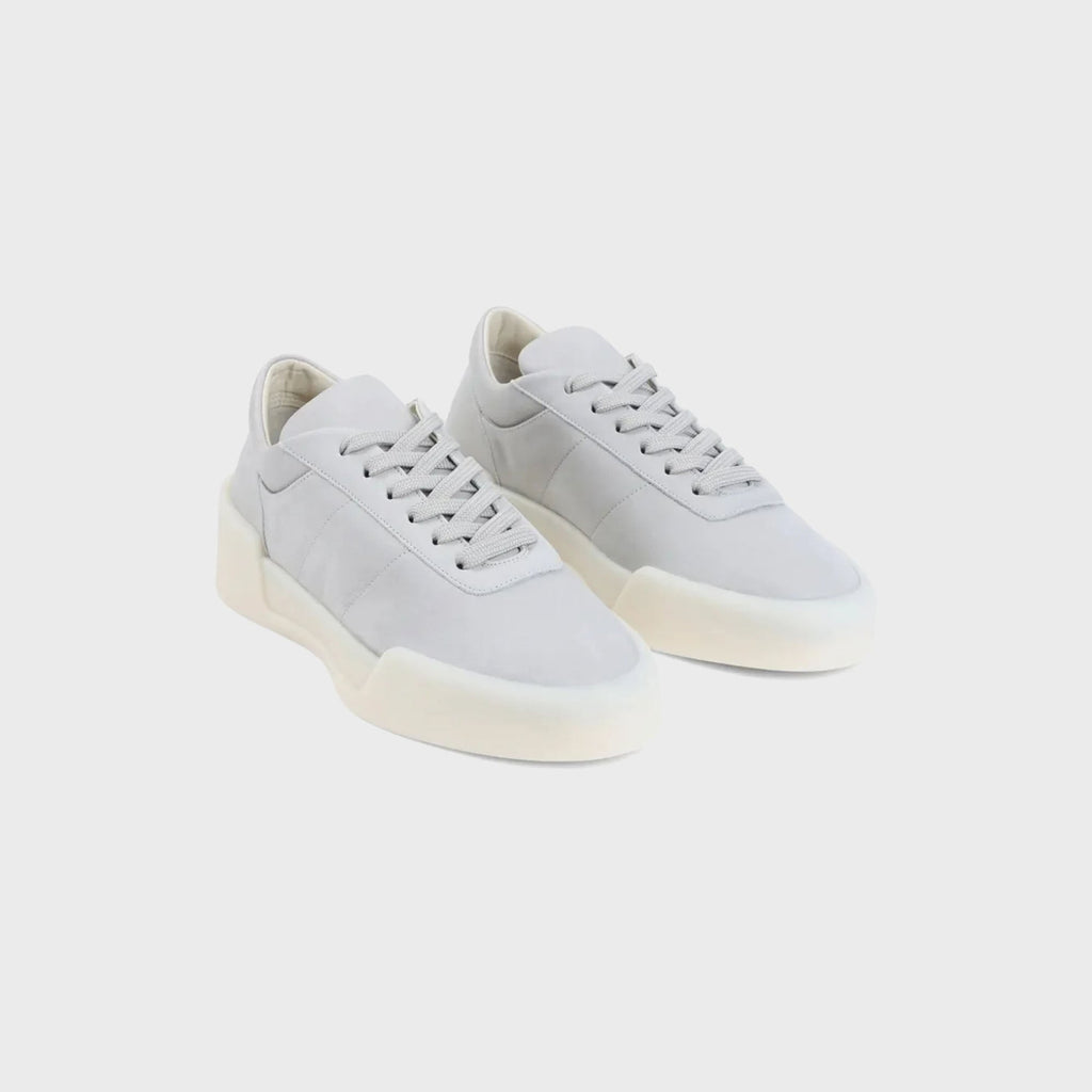 Оригінальна 101 Sneaker Light Grey Fear of god – вид ззаду