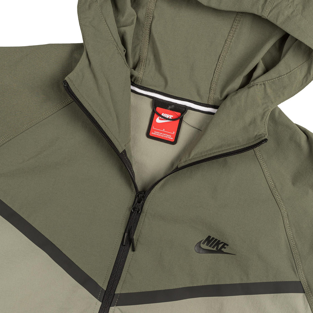 Nike Outerwear оригінал | Швидка доставка Україна – вид ззаду