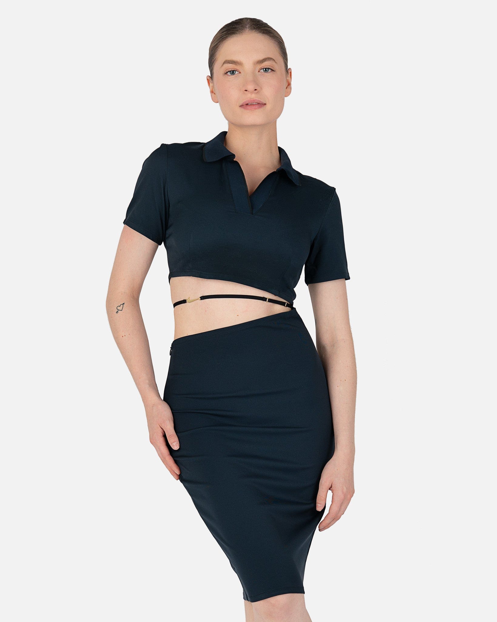 Nike Dresses & Skirts оригінал | Швидка доставка Україна – боковий вид